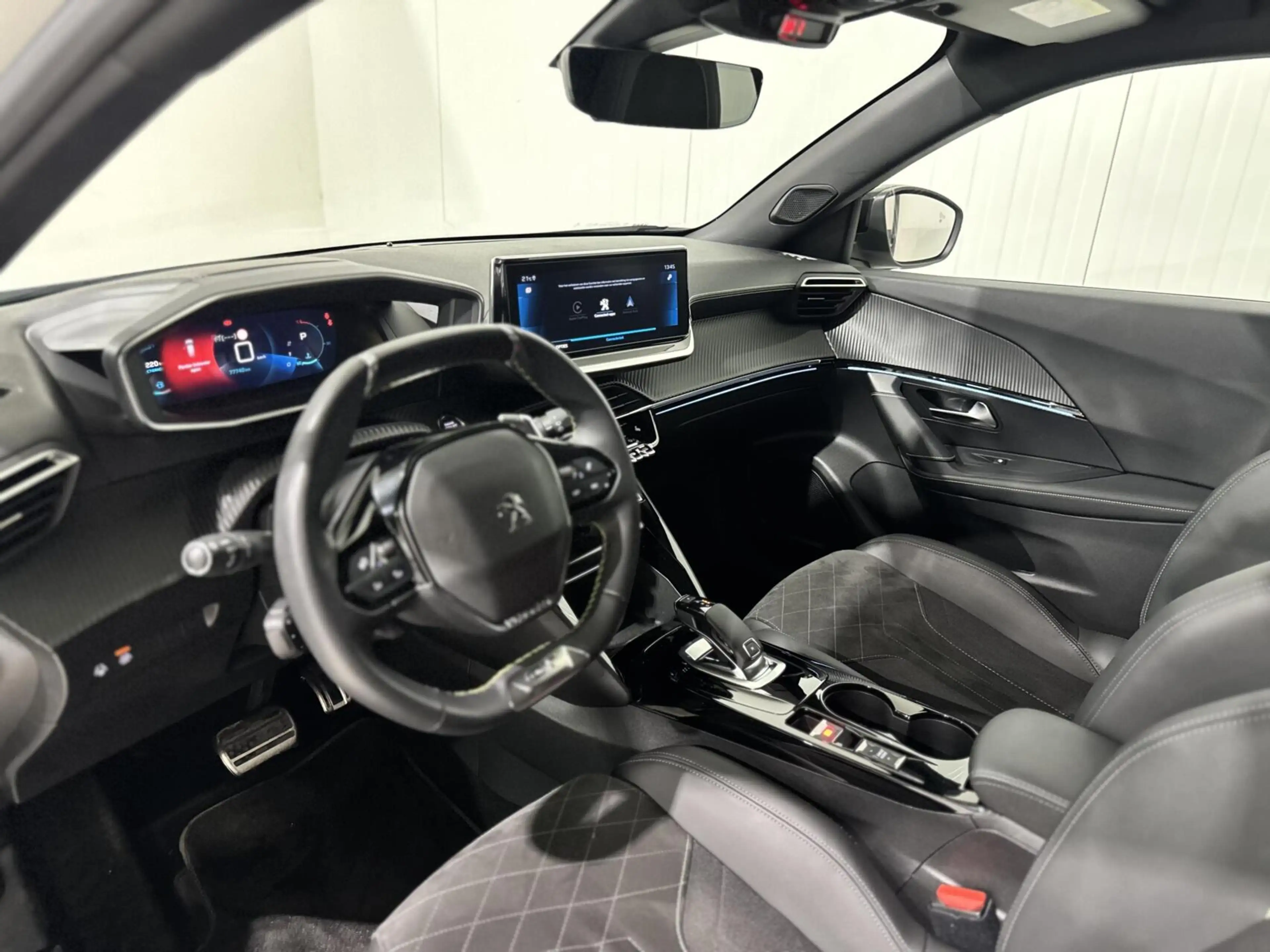 Peugeot 2008 1.2 Pure Tech GT Line|CARPLAY|LANE|360 CAMERA — photo 7