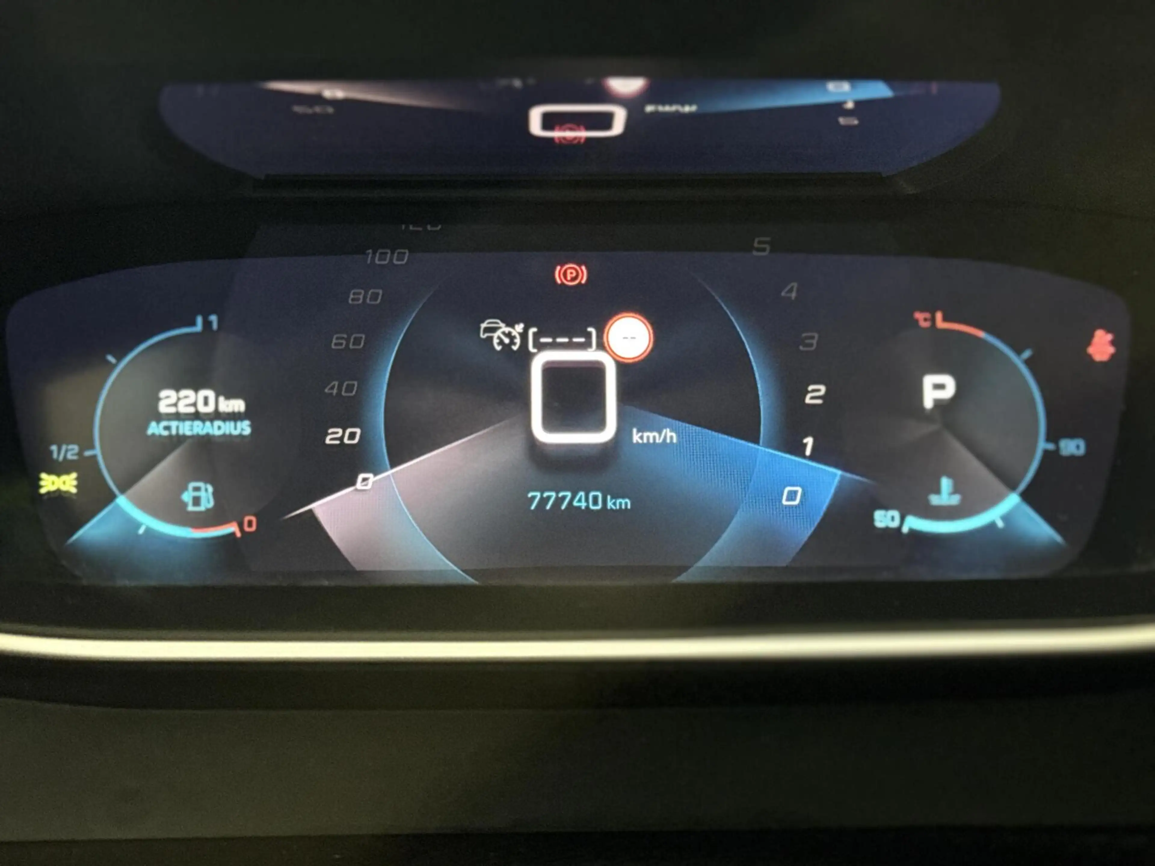 Peugeot 2008 1.2 Pure Tech GT Line|CARPLAY|LANE|360 CAMERA — photo 33