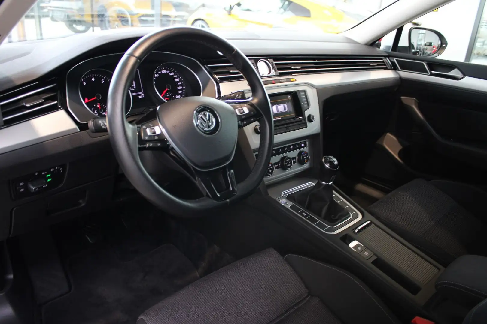Volkswagen Passat Lim. 1.4 TSI Comfortline 1.Hand & Extra´s Wit - 2