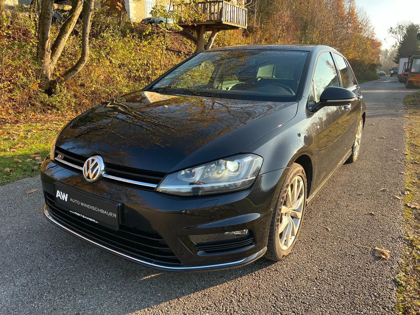 Volkswagen Golf 1,2 TSI *R-LINE*Lenkradheizung*Bi-Xenon*Tempomat Schwarz - 1
