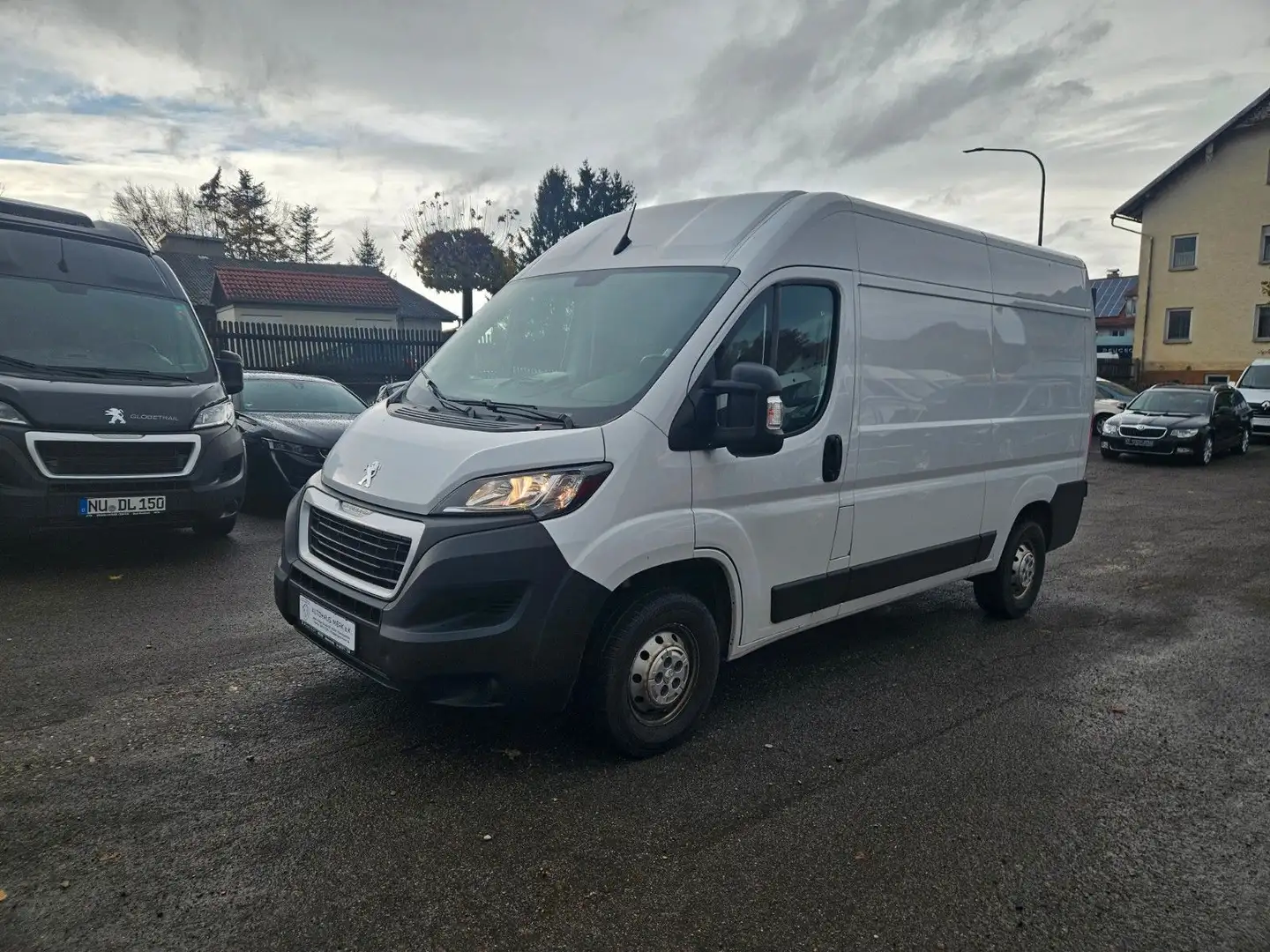 Peugeot Boxer Kasten Hochraum 335 L2H2 Premium BlueHDi 1 Weiß - 2