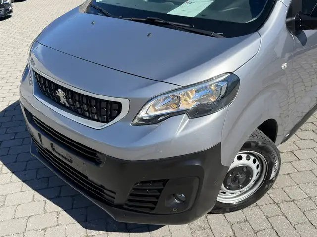 Peugeot Expert view 3