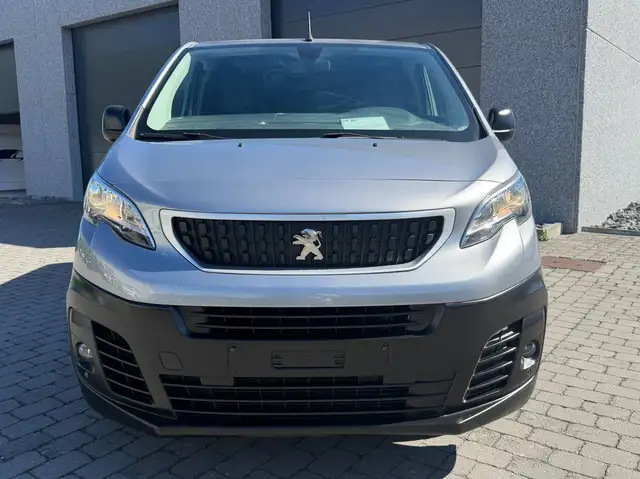 Peugeot Expert view 4