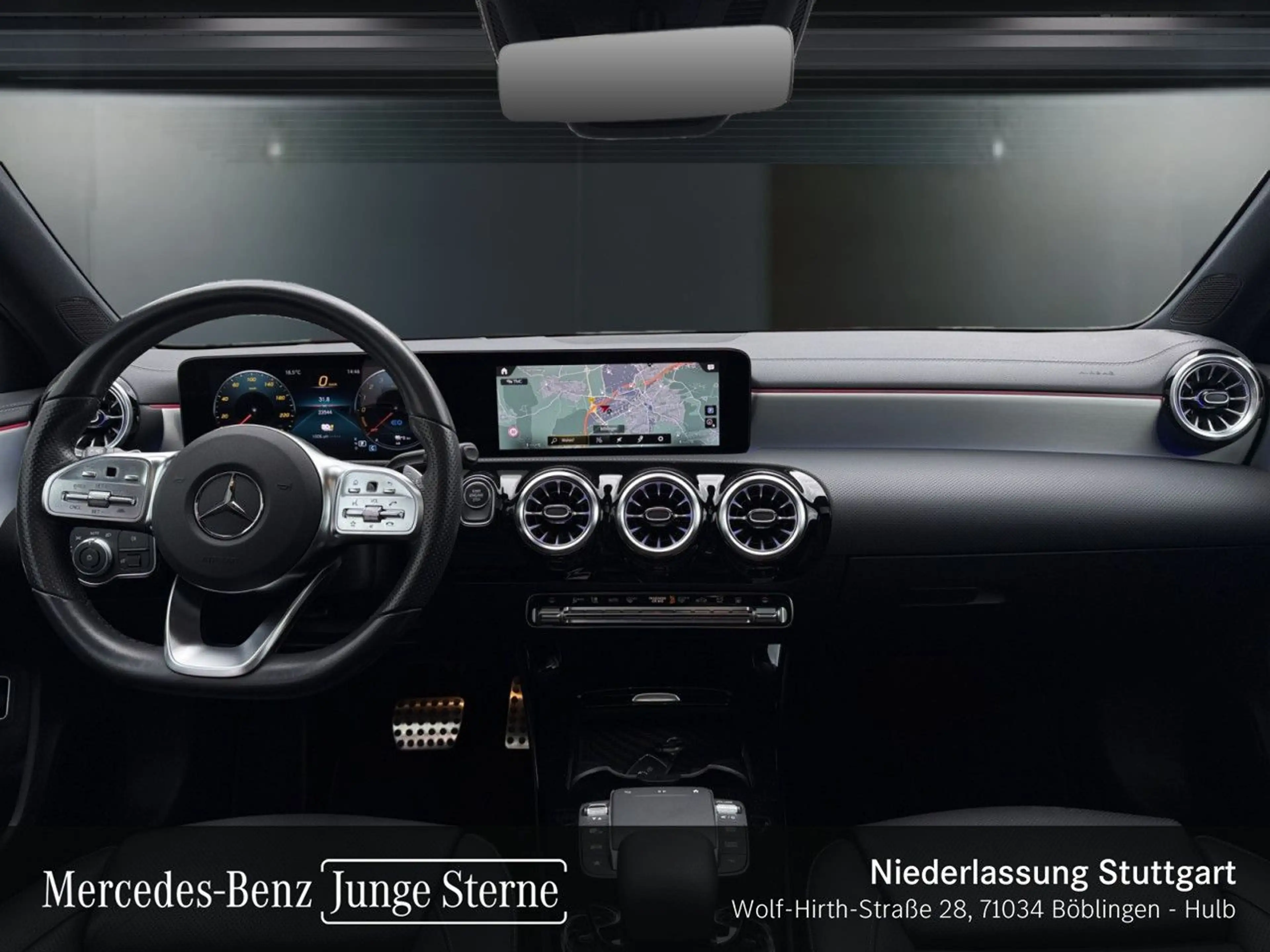 Mercedes-Benz A 250 e AMG+NIGHT+PANO+360°+AHK+MULTIBEAM+HUD+8G — photo 14
