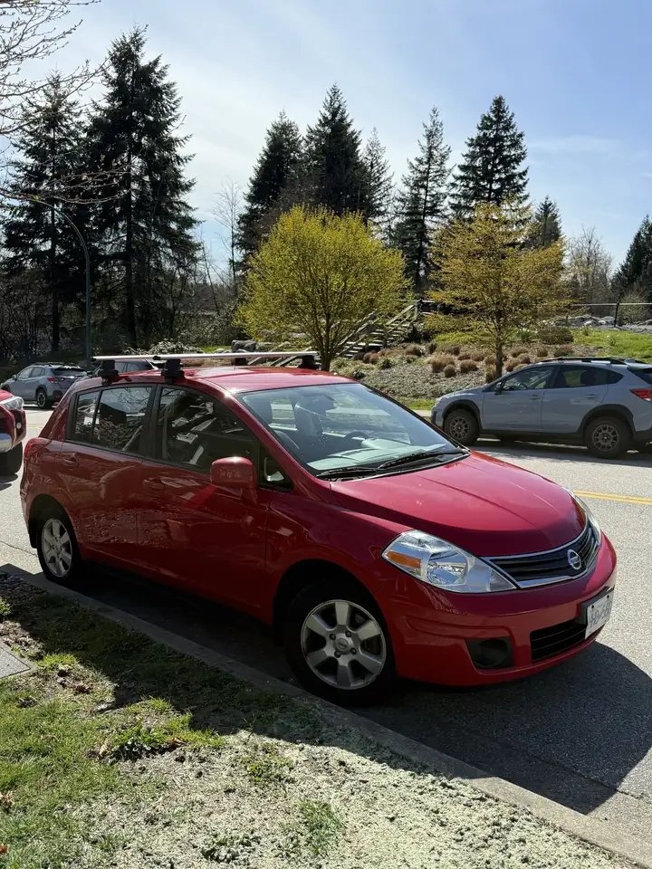 Nissan Versa снимка Nissan Versa