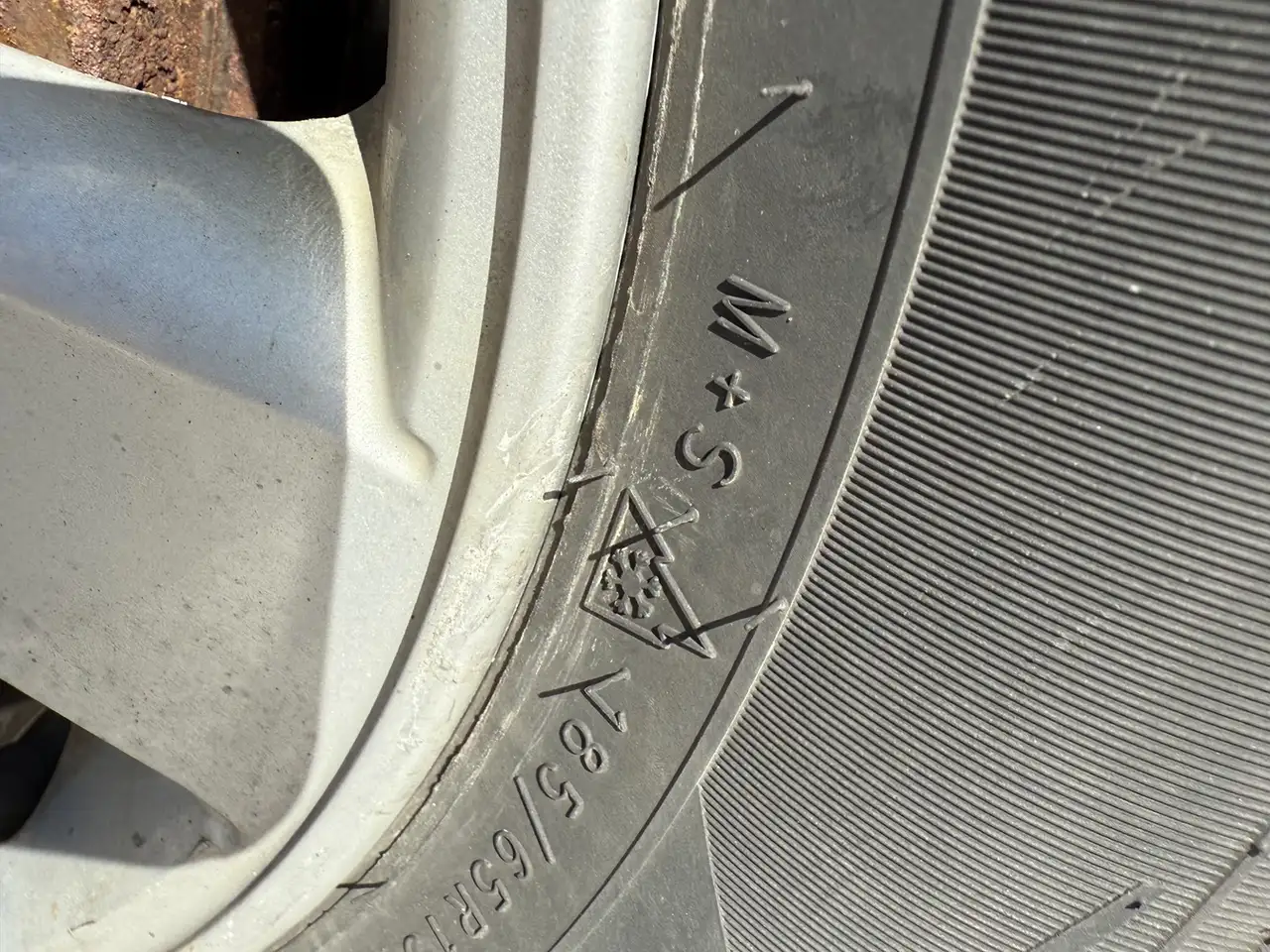 Nissan Versa снимка Nissan Versa