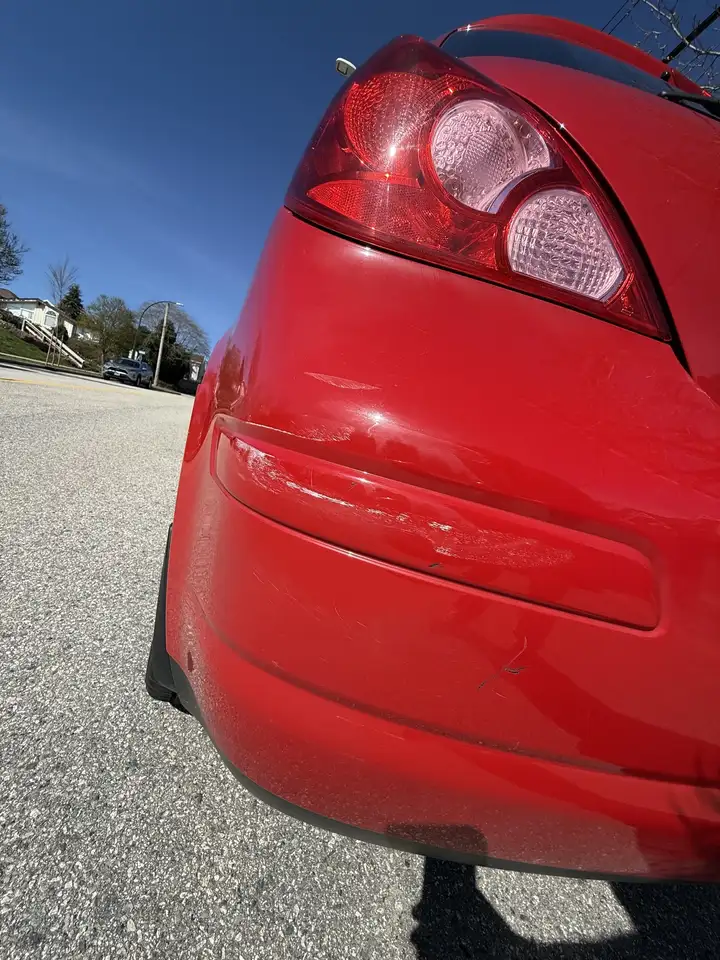 Nissan Versa снимка Nissan Versa