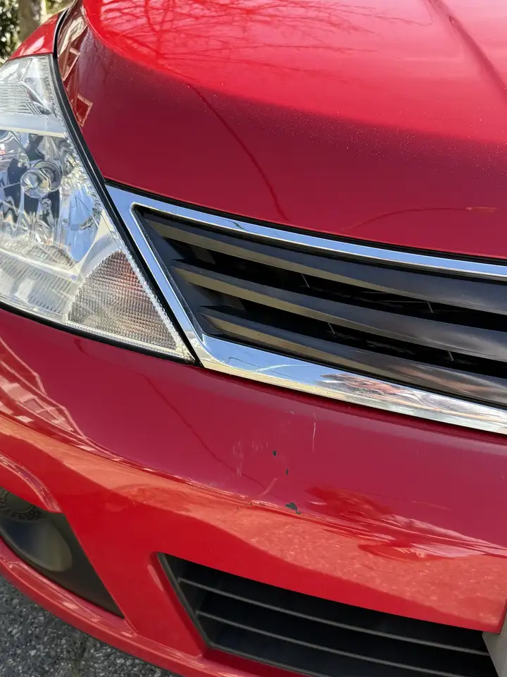 Nissan Versa снимка Nissan Versa