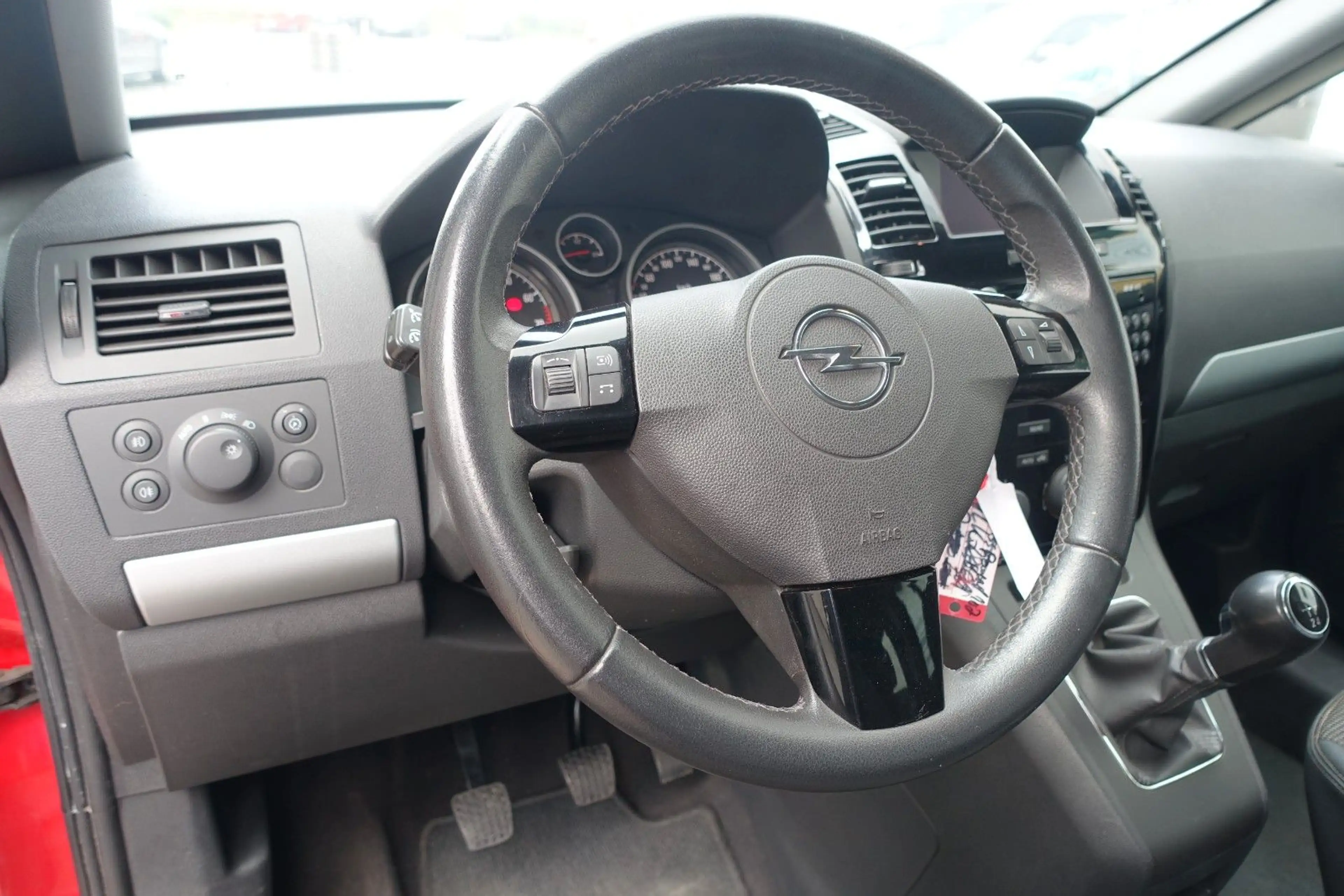 Opel Zafira B Innovation 1.8l "110 Jahre"7-SITZE*TÜV — photo 10