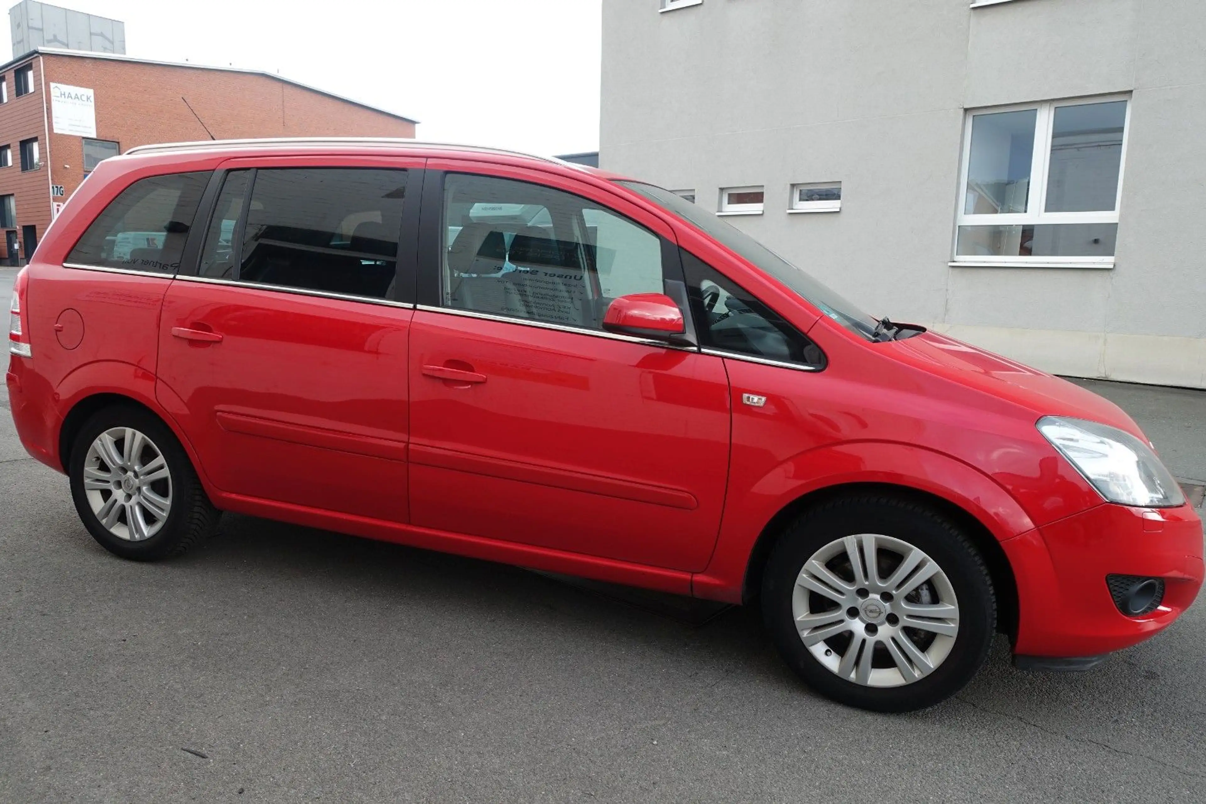 Opel Zafira B Innovation 1.8l "110 Jahre"7-SITZE*TÜV — photo 2