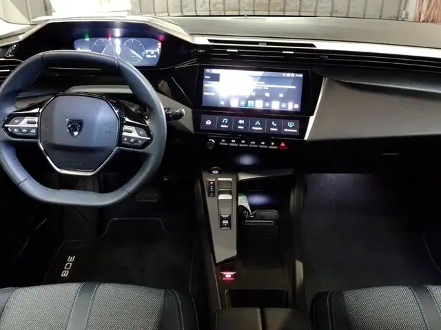 Peugeot 308 view 10