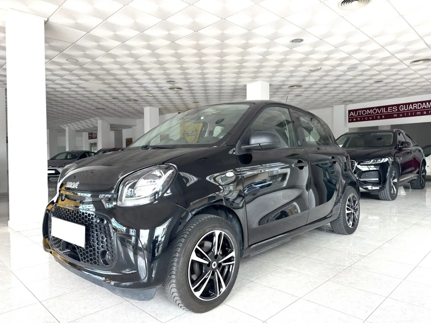 smart forFour EQ Noir - 1