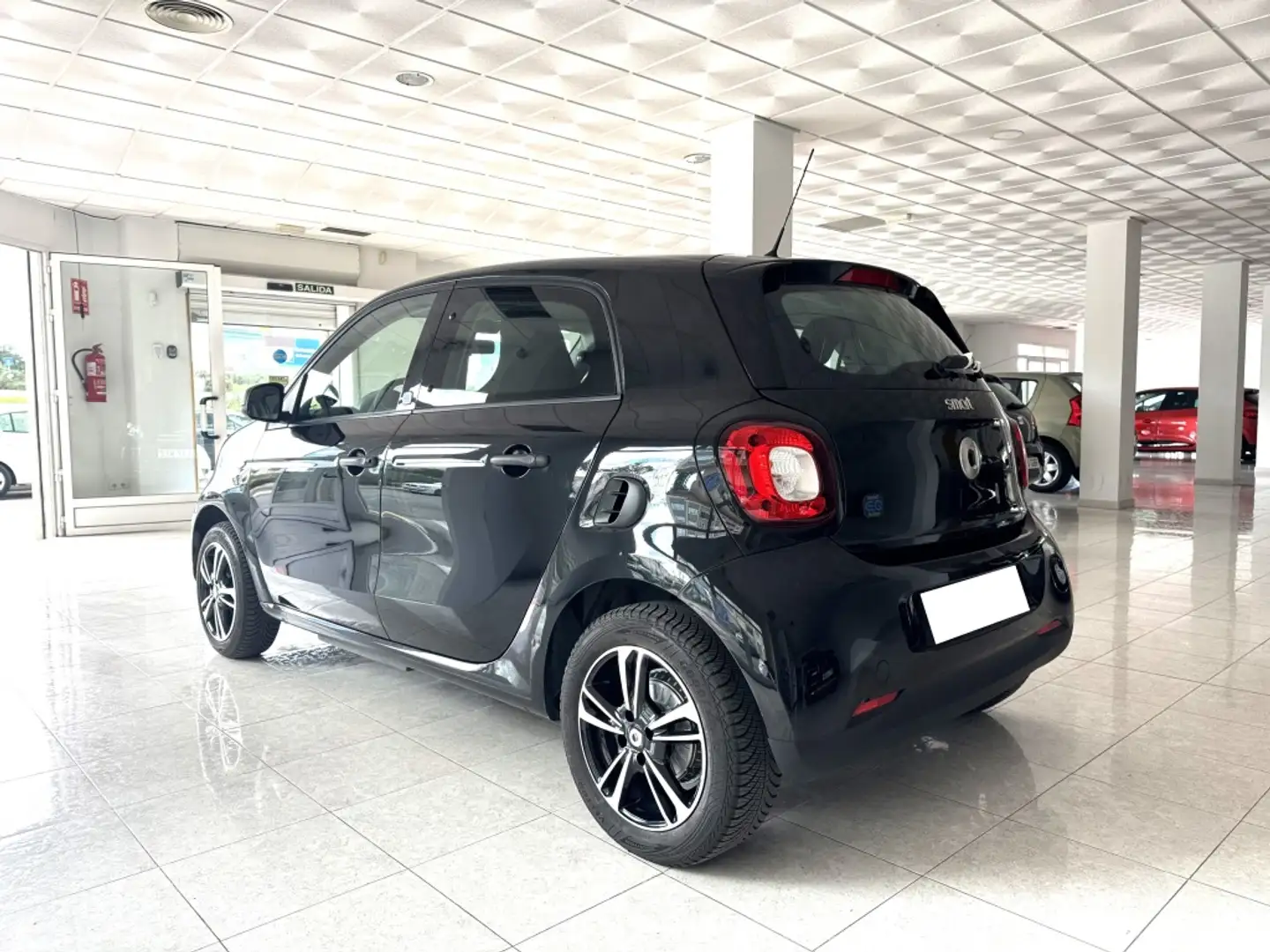 smart forFour EQ Noir - 2