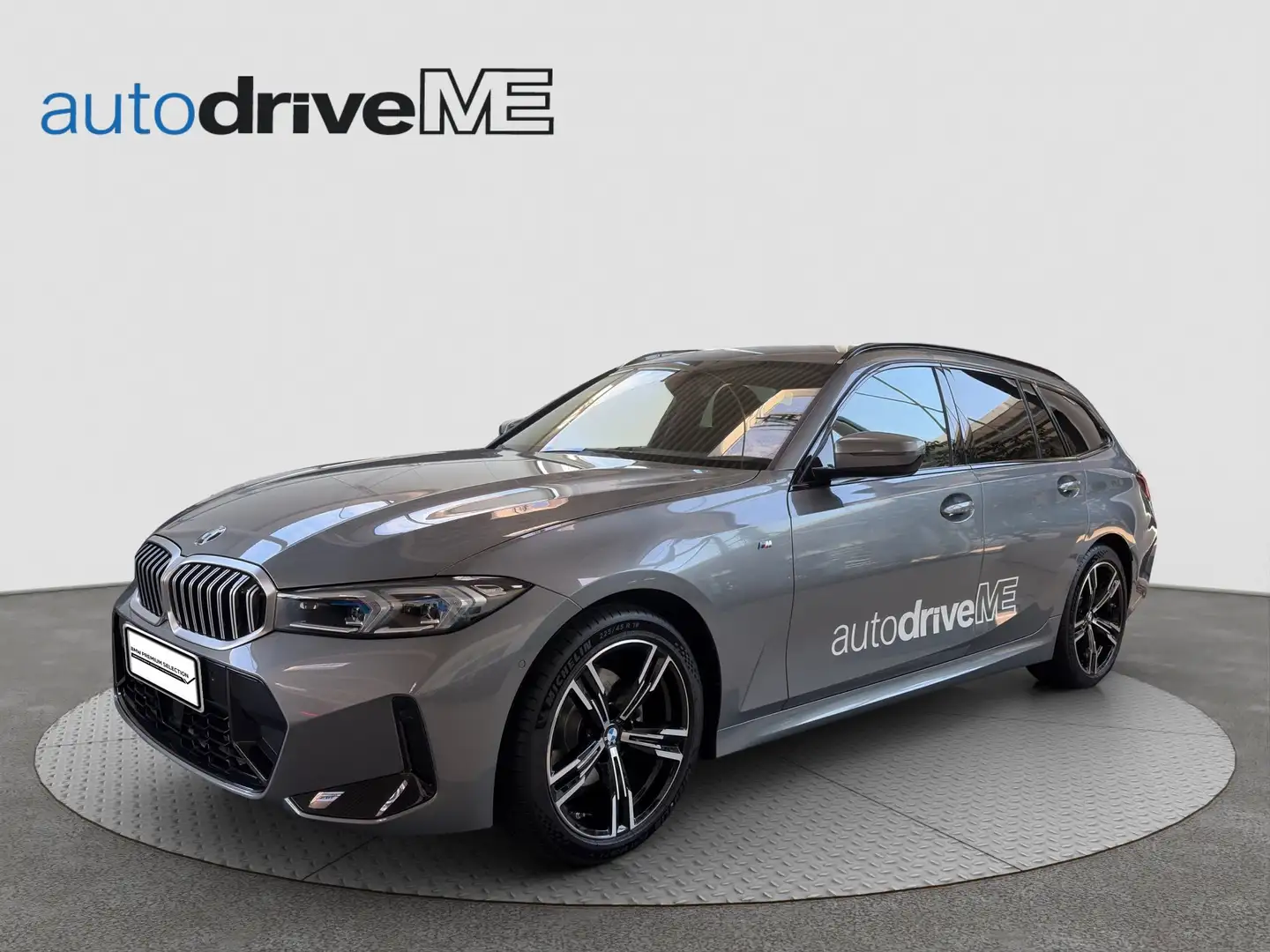 BMW 320 d xDrive Touring Grau - 1
