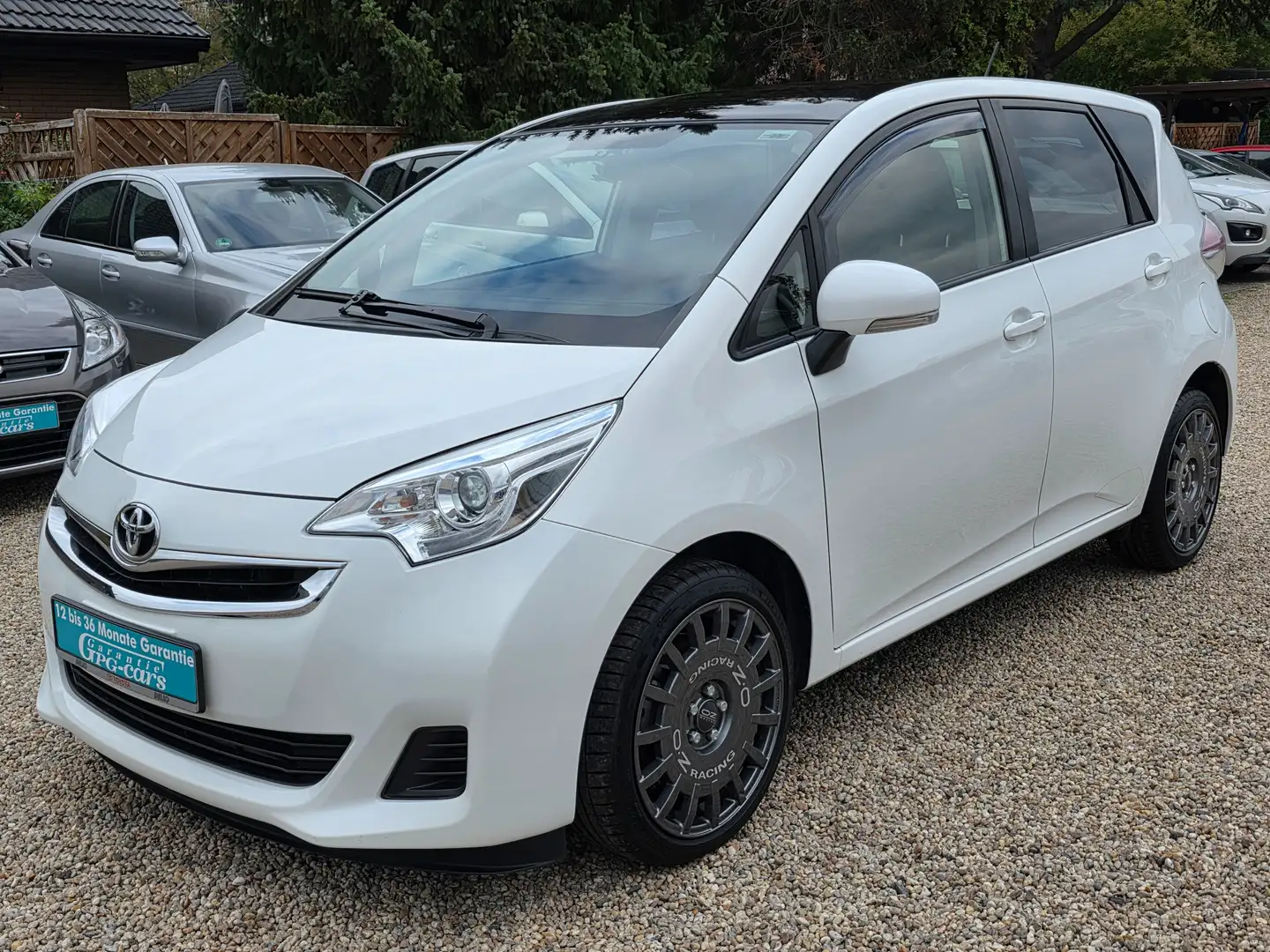 Toyota Verso-S Verso S 1.33 VVT-i Multidrive Comfort*Navi*Panoram Blanc - 1