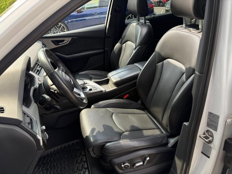 Audi SQ7 4.0d — photo 8