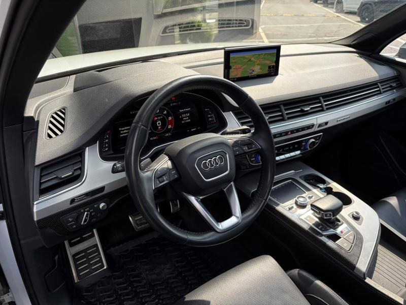 Audi SQ7 4.0d — photo 6