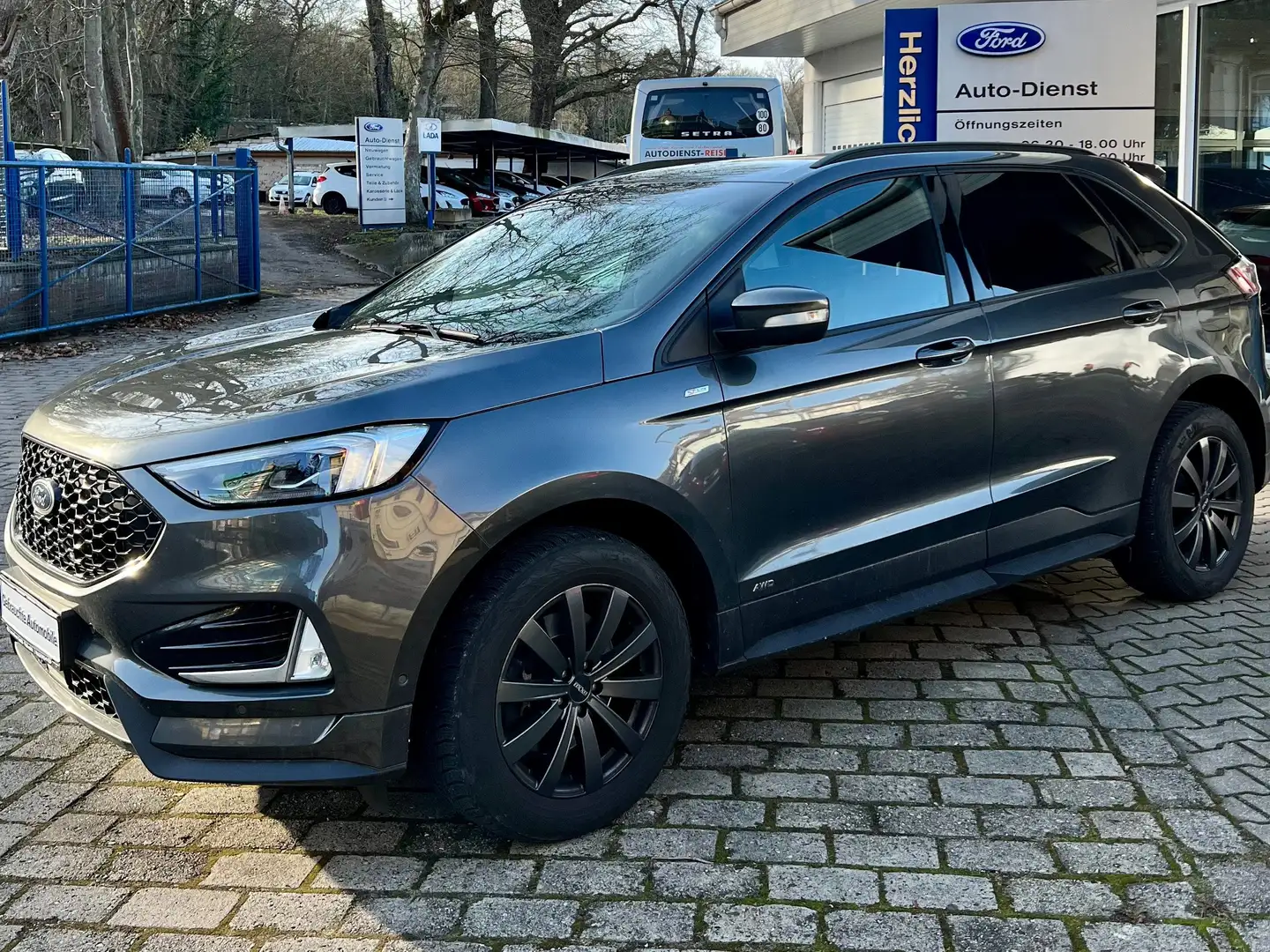 Ford Edge ST-Line 4x4 Grau - 1