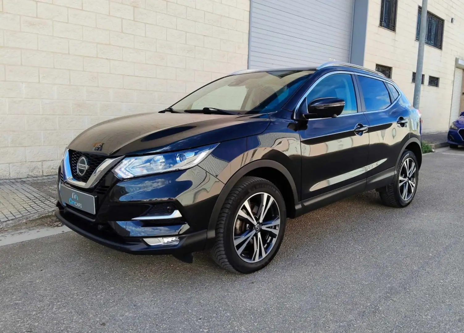 Nissan Qashqai 1.6dCi N-Connecta 4x2 Noir - 1
