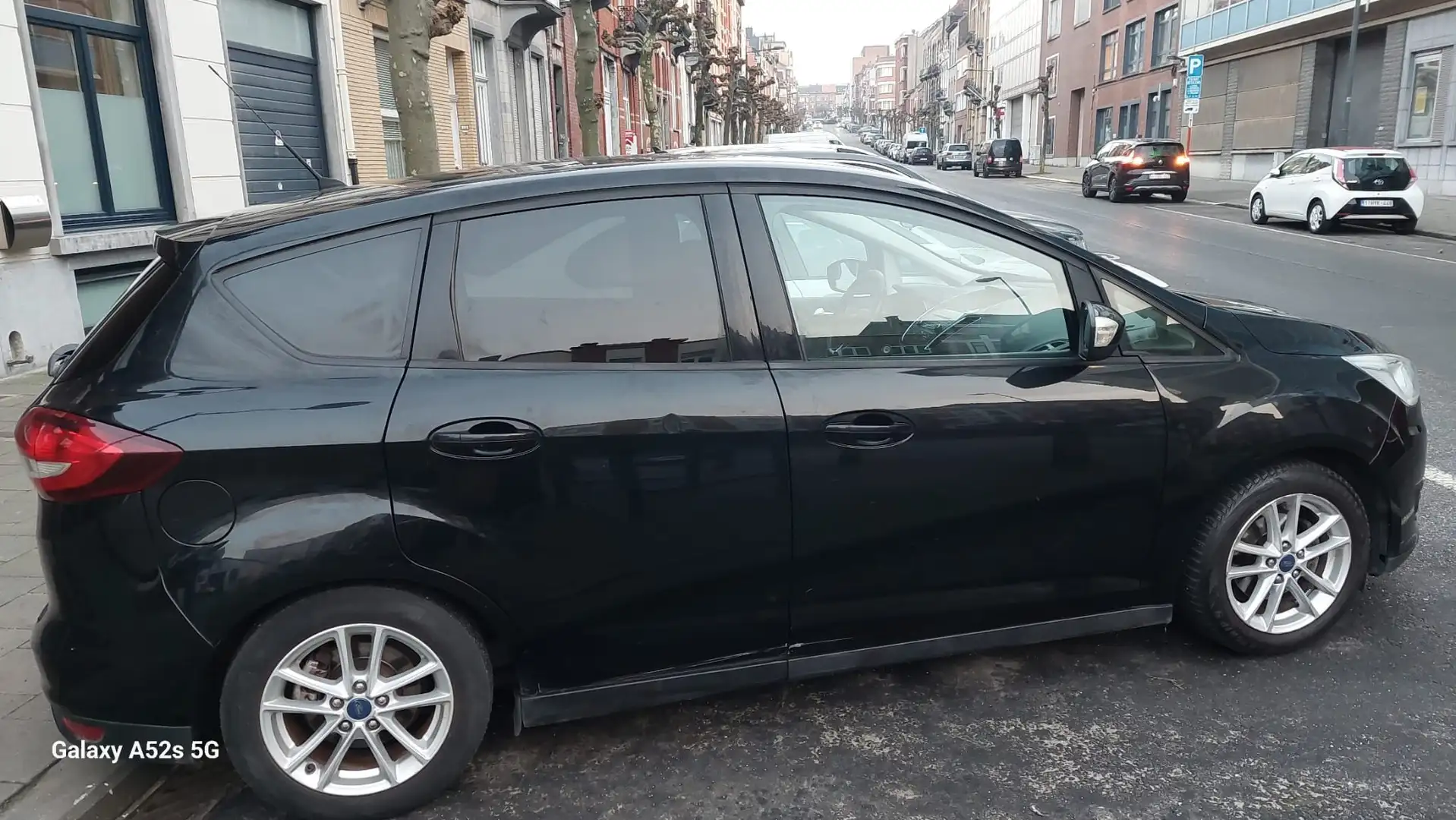 Ford C-Max C-Max 1.5 TDCi ECOnetic Titanium Start-Stop Zwart - 1