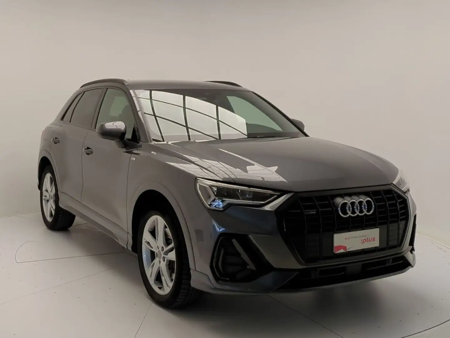Audi Q3 40 TDI quattro S tronic S line edition Grigio - 1