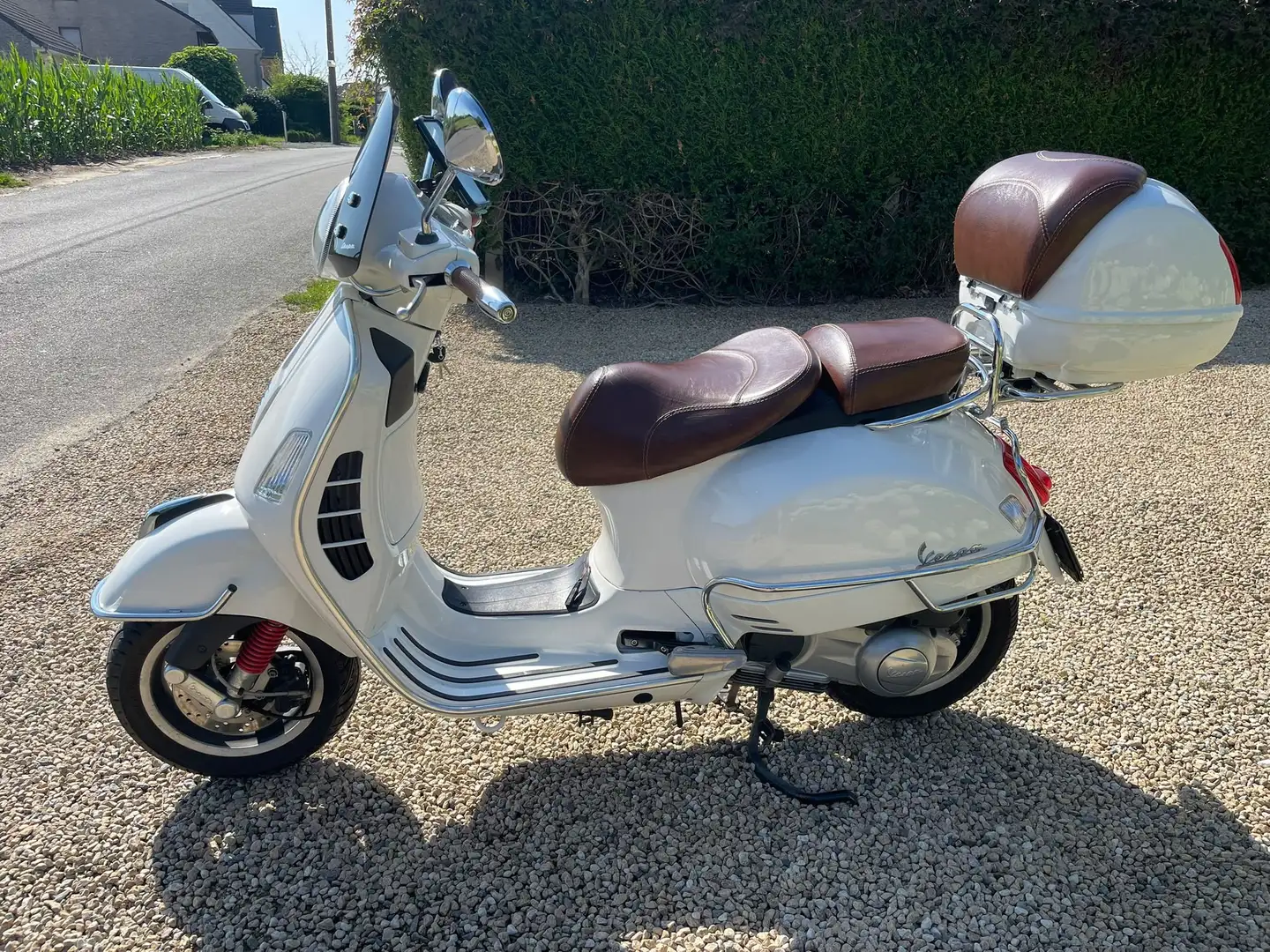 Vespa GTS Super 300 i.e Fehér - 1