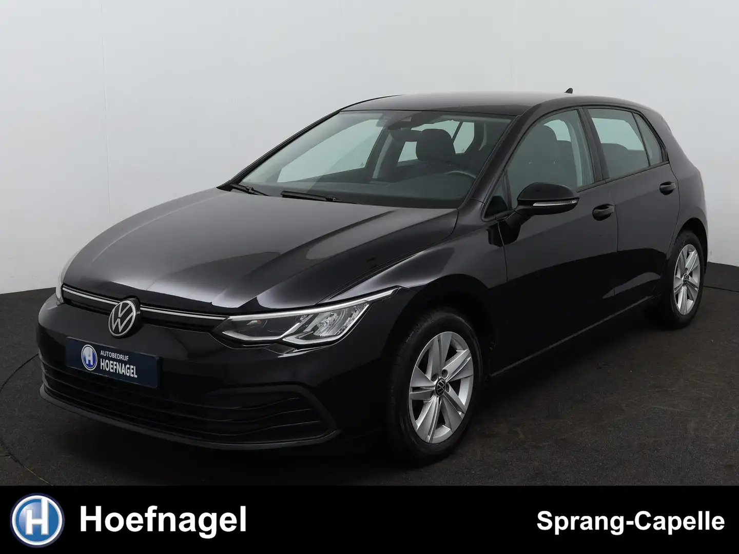 Volkswagen Golf 1.5 TSI Life | ACC | Navi | Carplay | Stoelverw. Zwart - 1