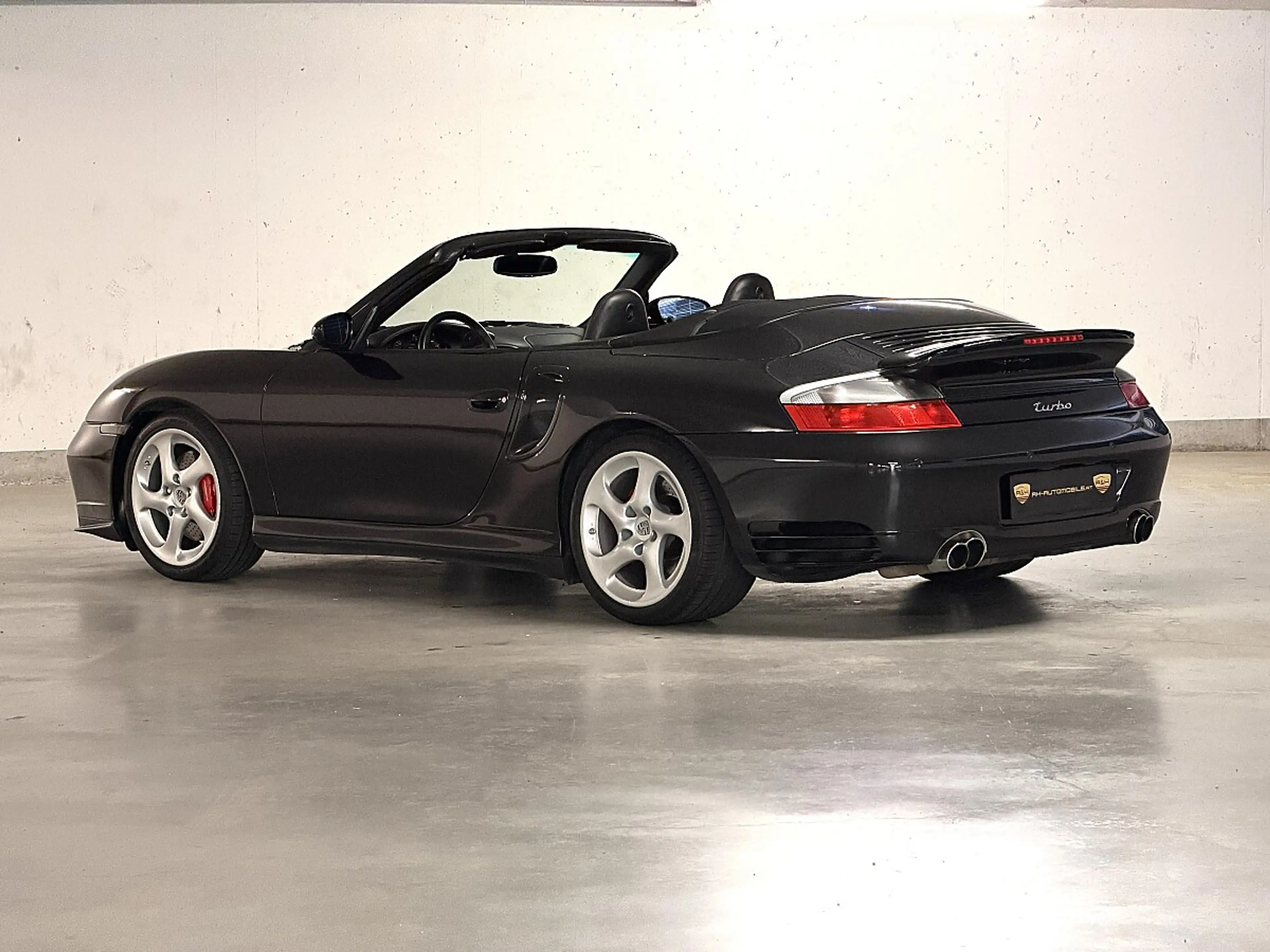 Porsche 996 911 996.2 Turbo Cabrio "Handschalter" Erstlack! — photo 6