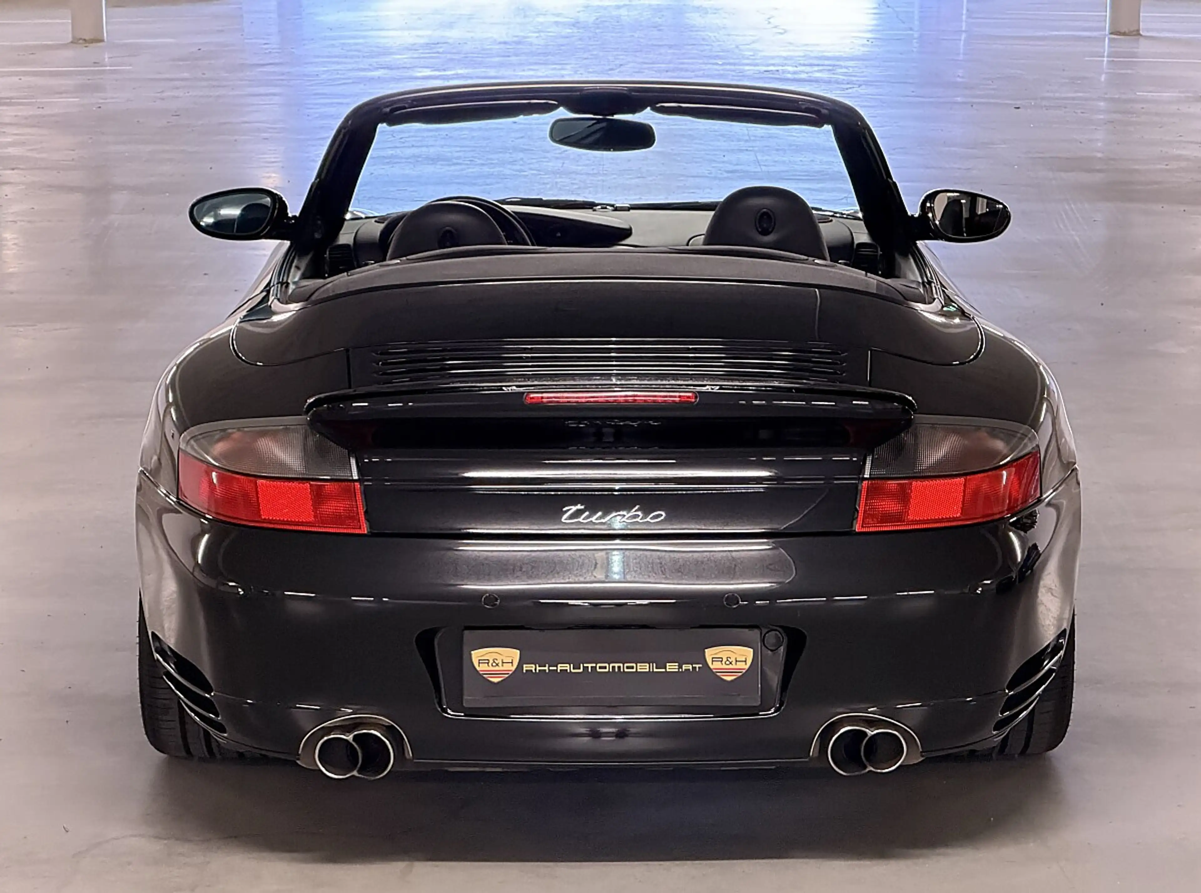 Porsche 996 911 996.2 Turbo Cabrio "Handschalter" Erstlack! — photo 8