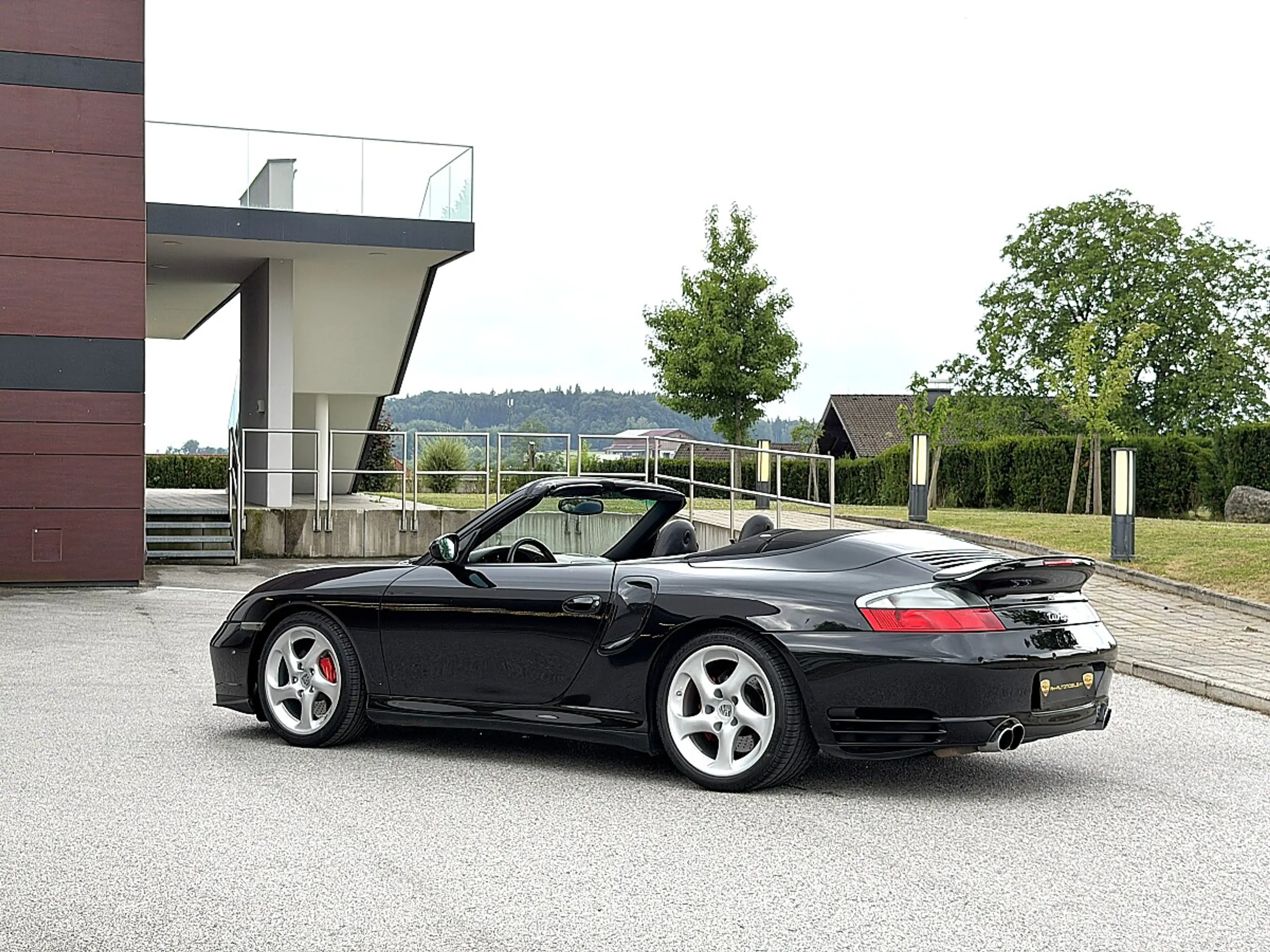 Porsche 996 911 996.2 Turbo Cabrio "Handschalter" Erstlack! — photo 9