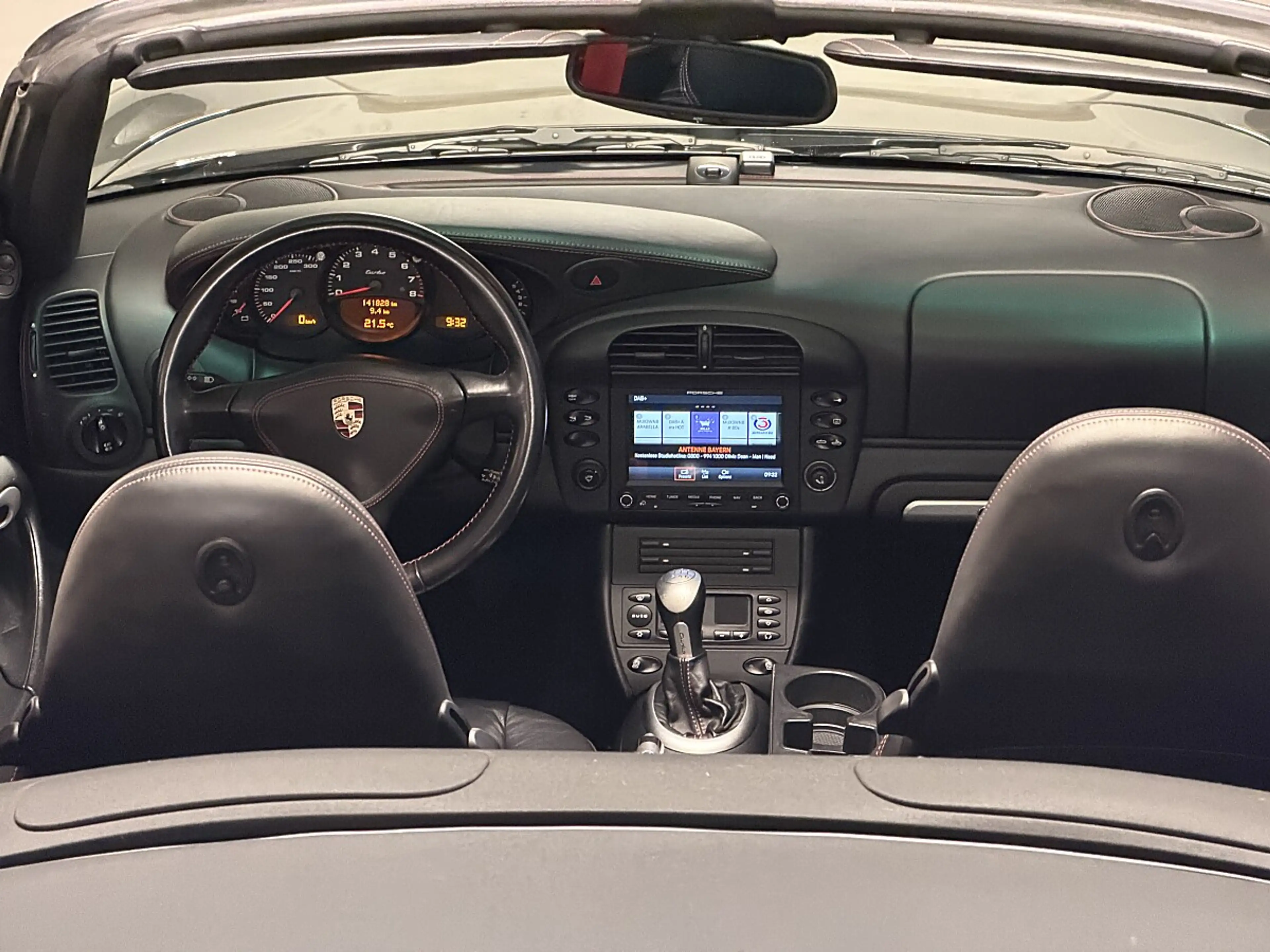 Porsche 996 911 996.2 Turbo Cabrio "Handschalter" Erstlack! — photo 12