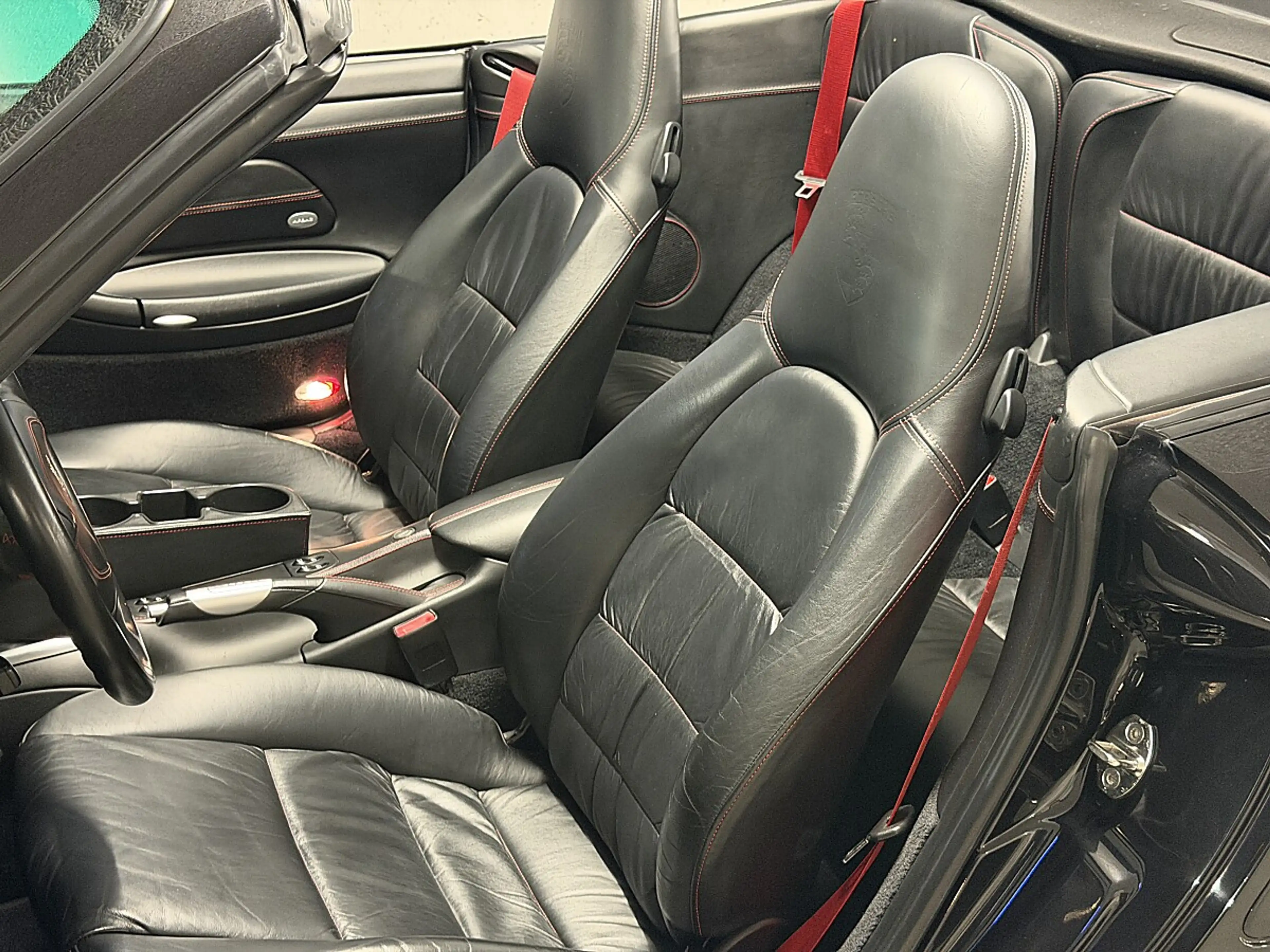 Porsche 996 911 996.2 Turbo Cabrio "Handschalter" Erstlack! — photo 14