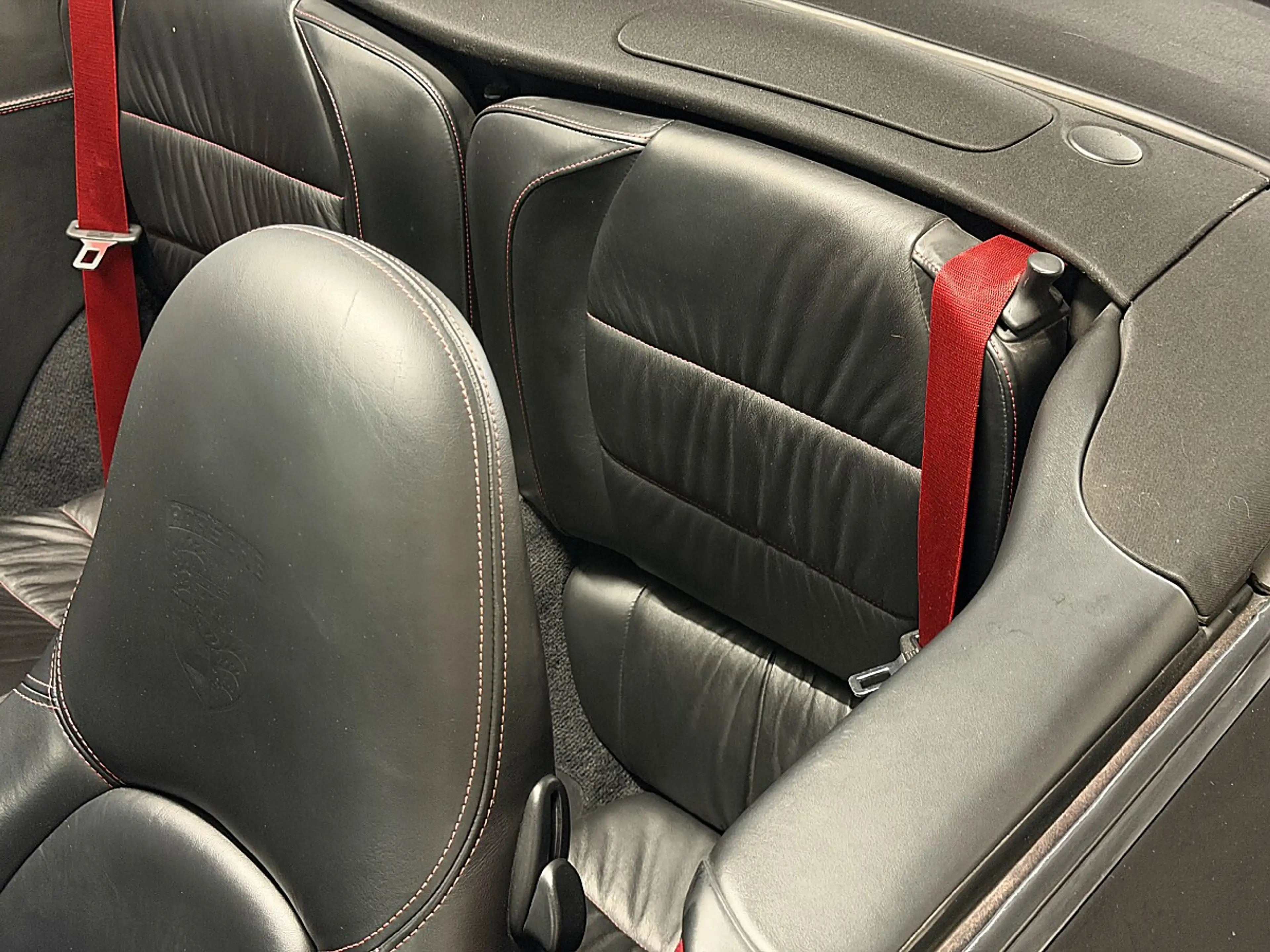 Porsche 996 911 996.2 Turbo Cabrio "Handschalter" Erstlack! — photo 15