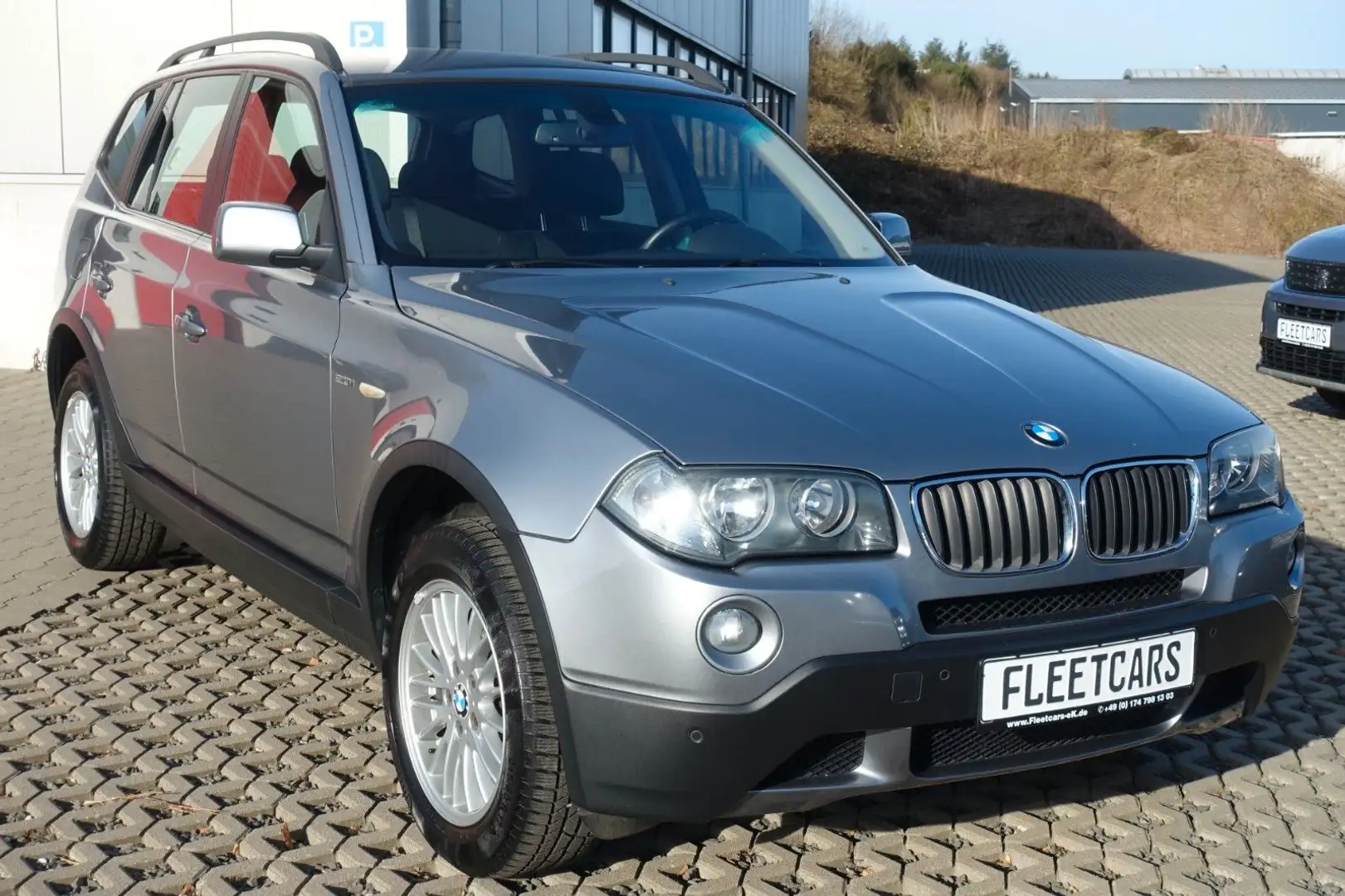 BMW X3 2.0i | Sitzheizung | Klimaautomatik | PDC Gris - 2