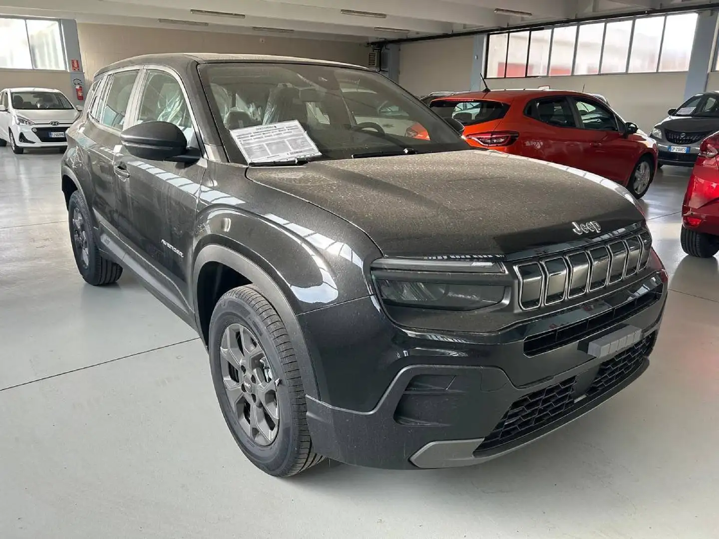 Jeep Avenger 1.2 turbo Longitude fwd 100cv Nero - 1