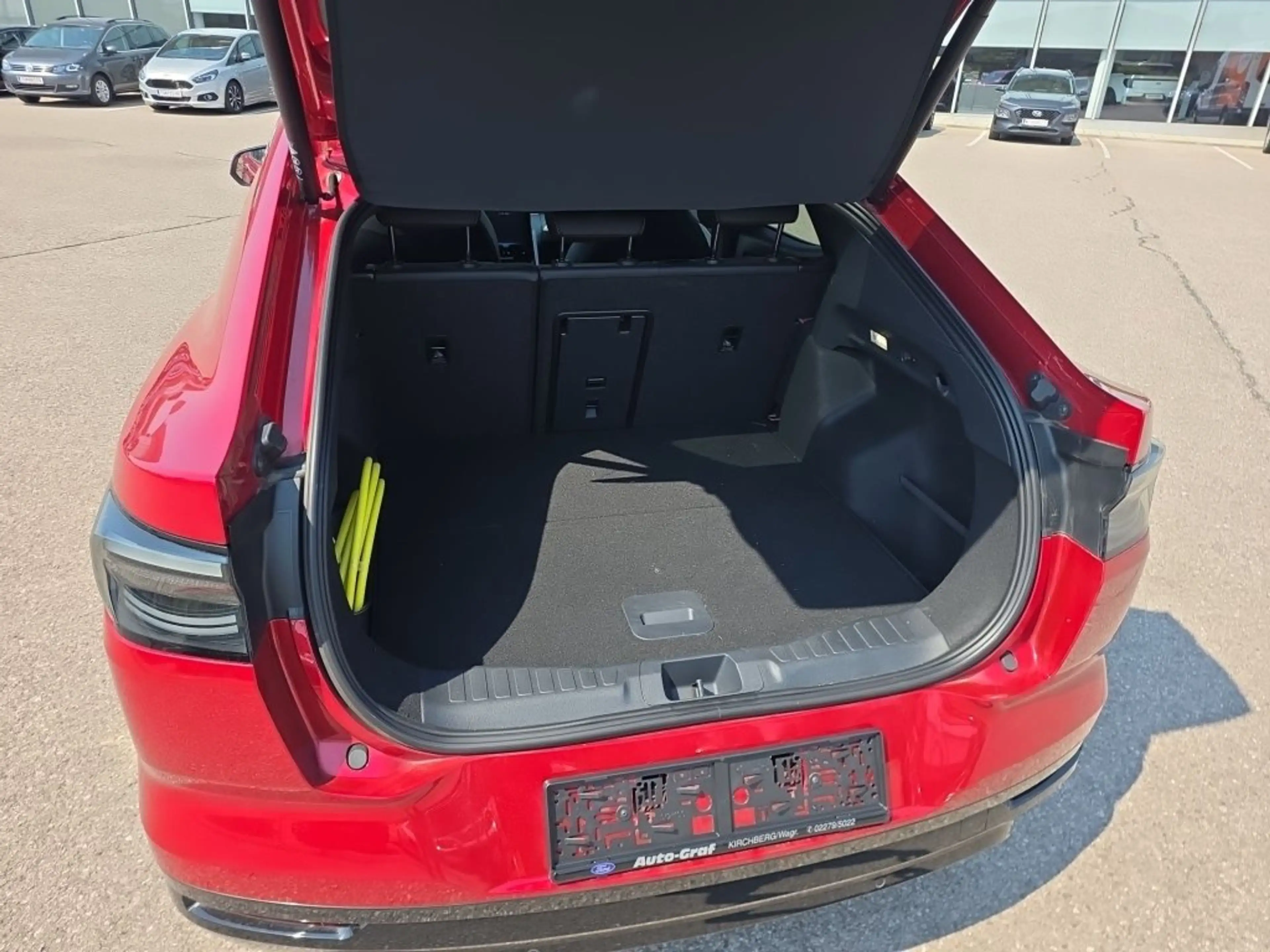 Ford Capri Elektro 77kWh Extended Range Select — photo 9