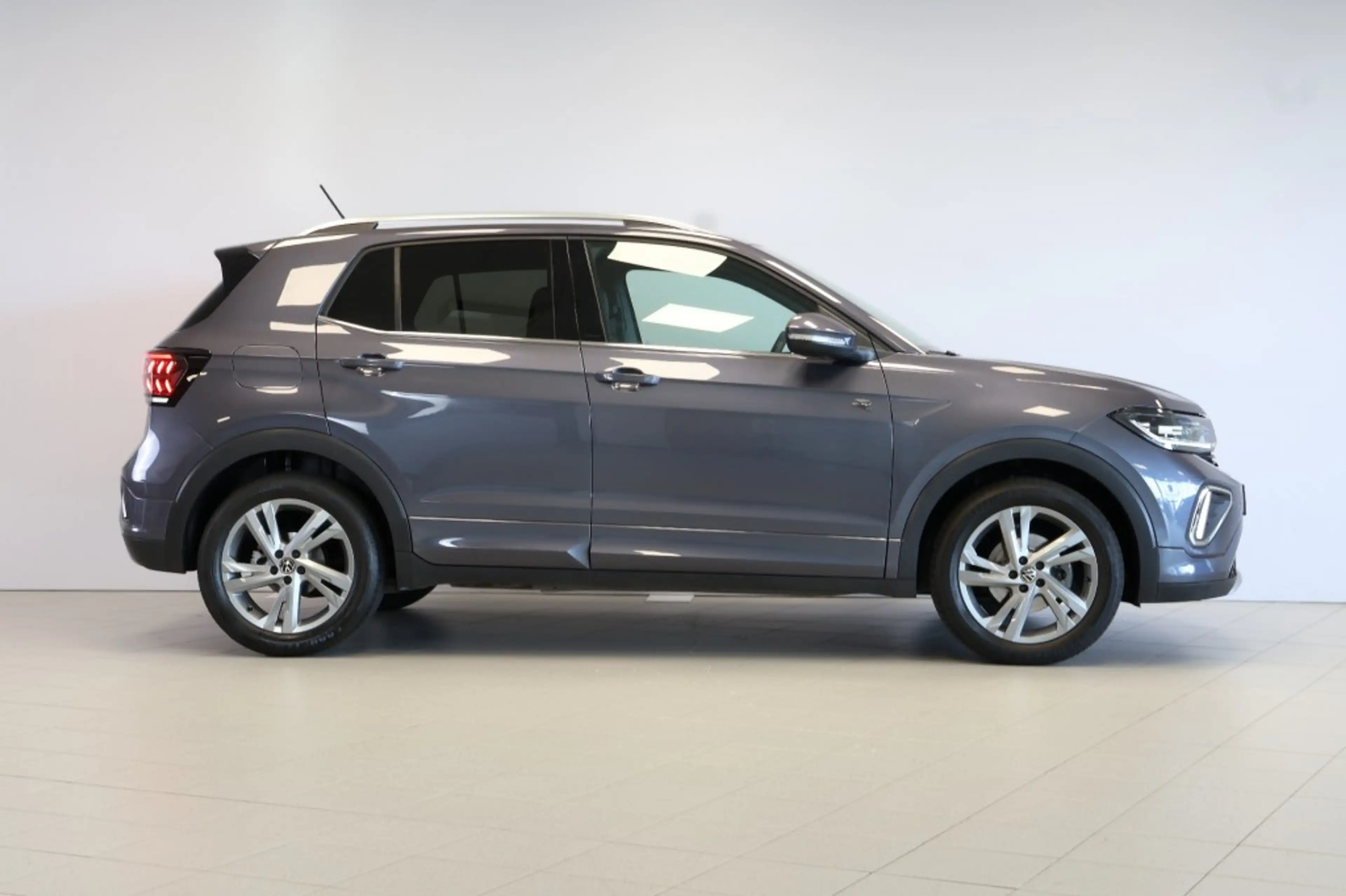 Volkswagen T-Cross 1.0 TSI R-Line - Stoelverwarming - Keyless - Matri — photo 11