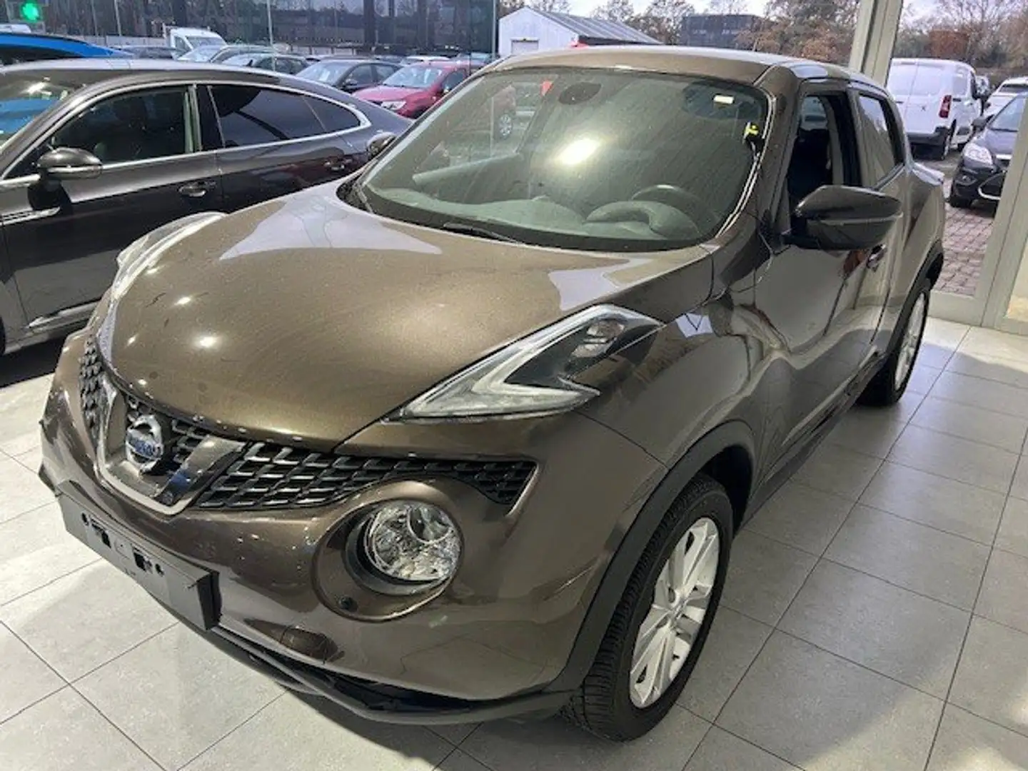 Nissan Juke Juke 1.2 DIG-T N-Connecta, amper 11700km! Brun - 2