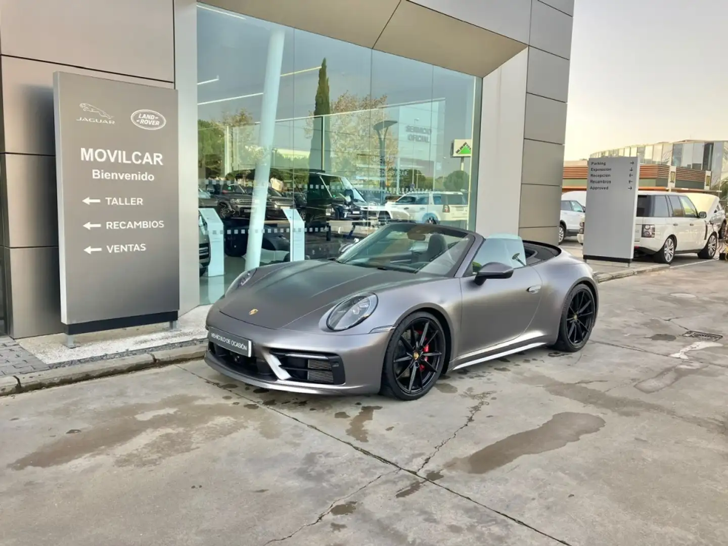 Porsche 992 Carrera 4S Cabriolet PDK Gris - 1