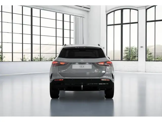 Mercedes-Benz Gla view 6