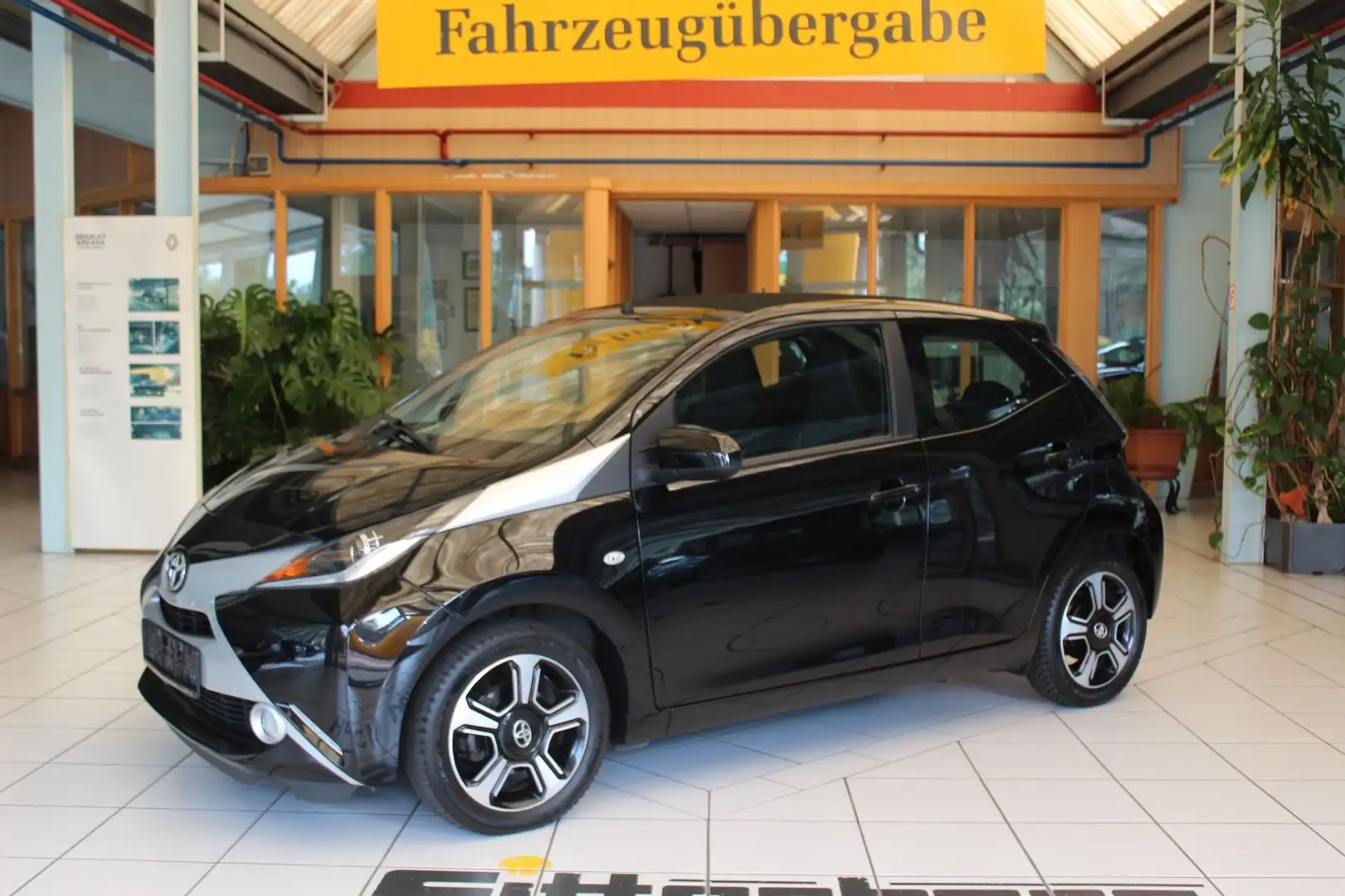 Toyota AYGO x-wave *Faltdach* Noir - 2