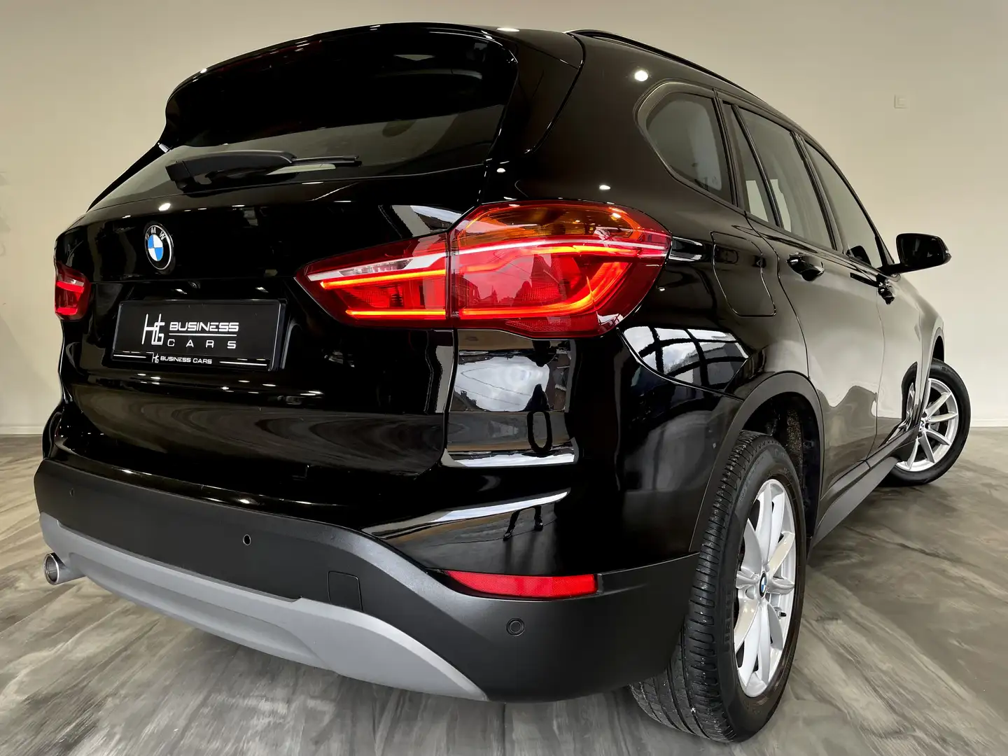 BMW X1 1.5 dA/ FACELIFT/ HARMAN KARDON/ FULL LED/ CUIR Noir - 2
