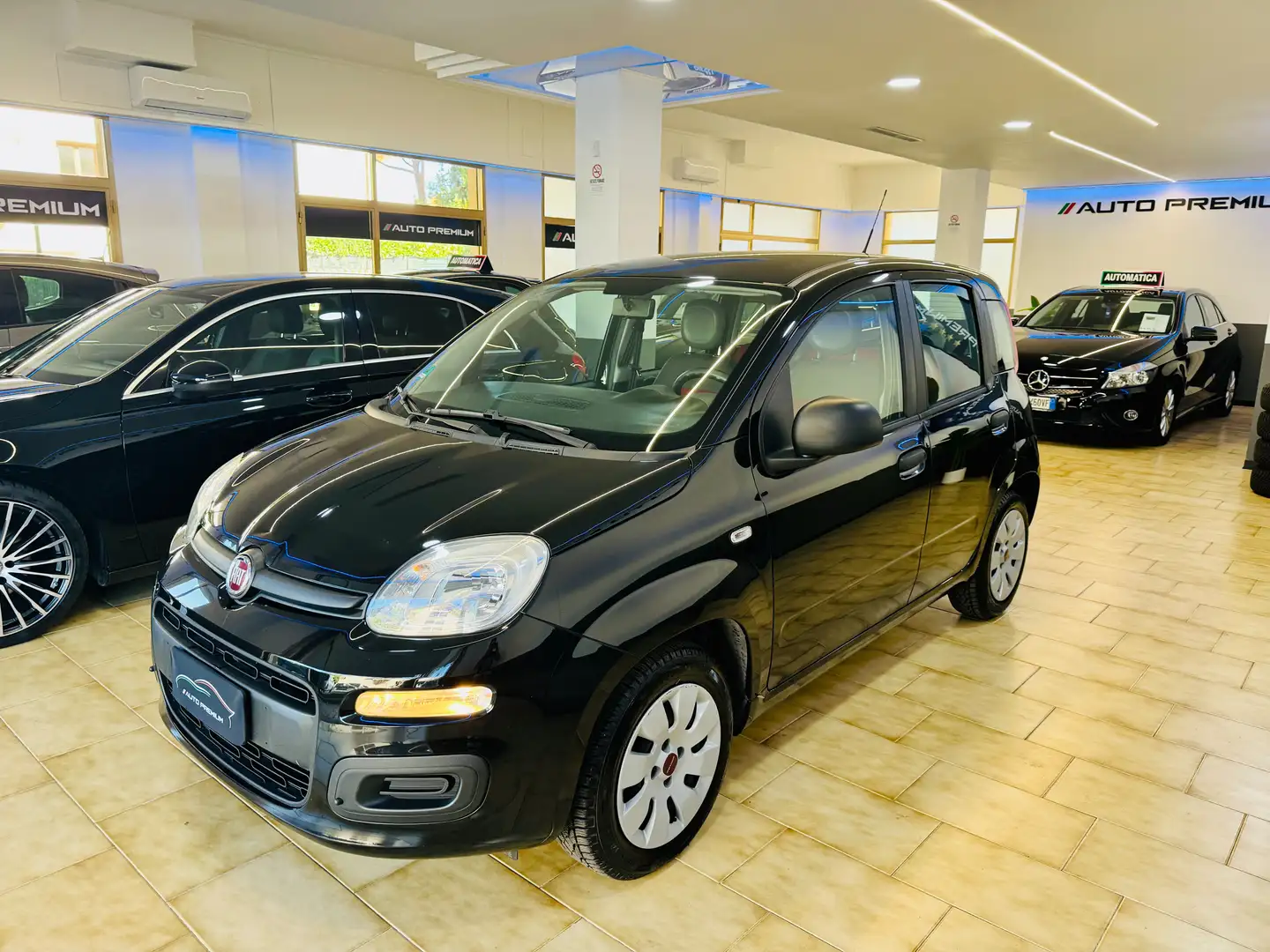 Fiat Panda Panda 1.2 Easy 69cv CarPlay / TouchScreen Noir - 1