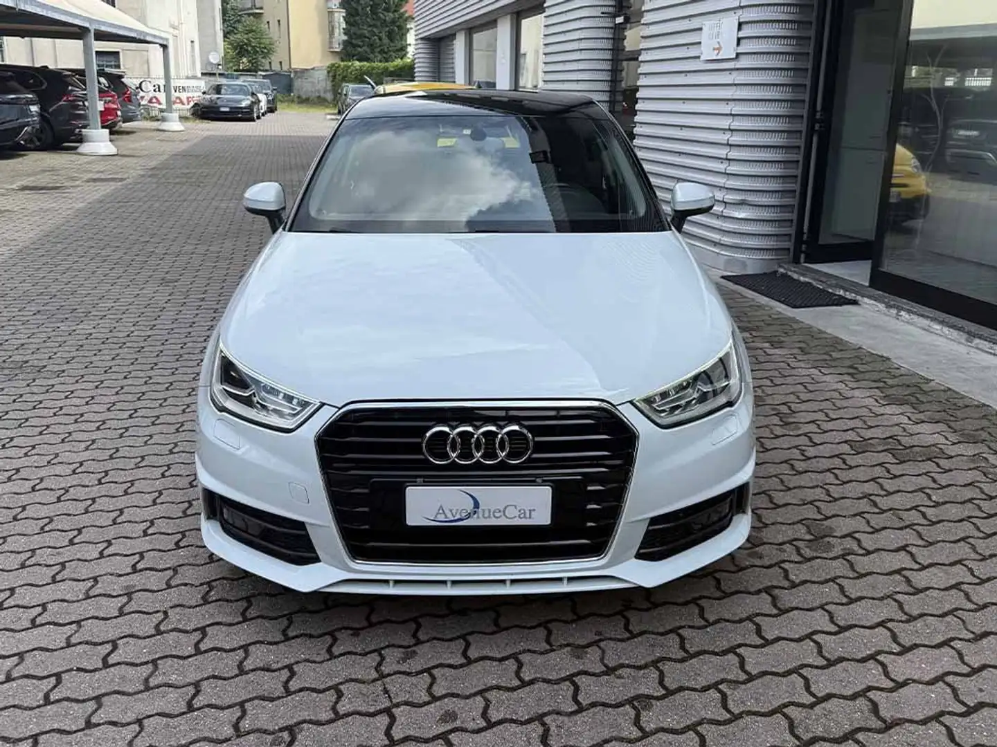 Audi A1 Sportback 1.0 tfsi SLINE S LINE UNICO PROPRIETARIO Bianco - 2