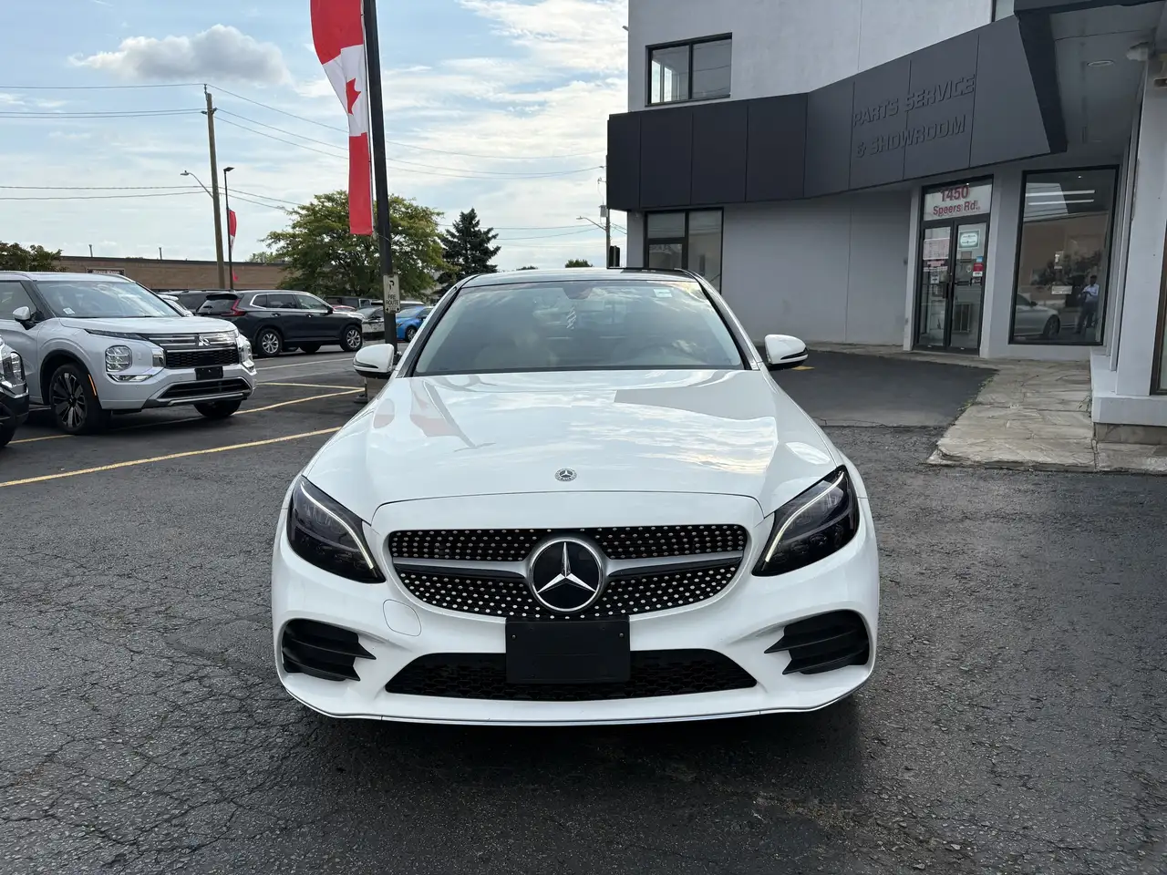 Mercedes-Benz C-Class снимка Mercedes-Benz C-Class