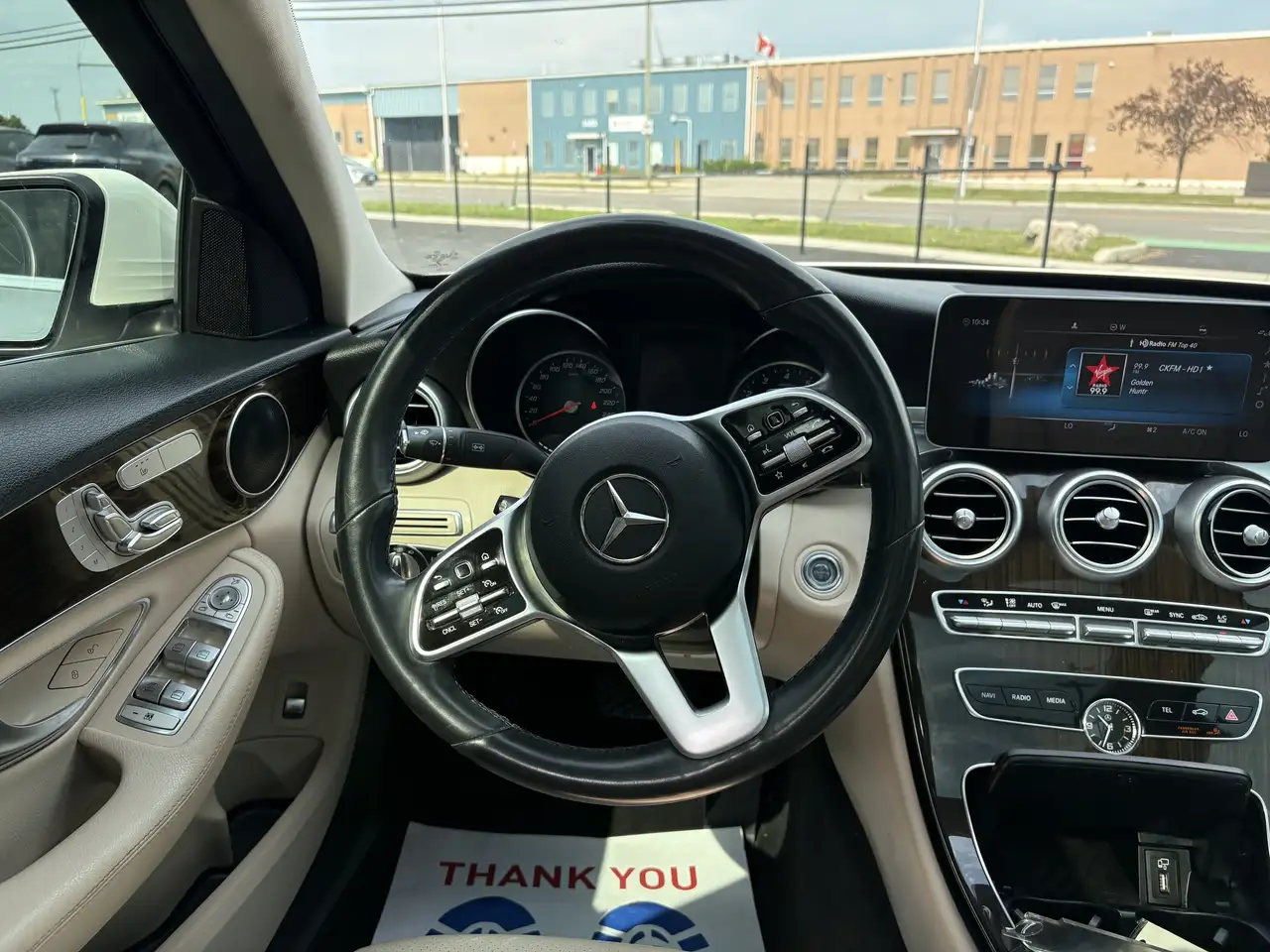 Mercedes-Benz C-Class снимка Mercedes-Benz C-Class