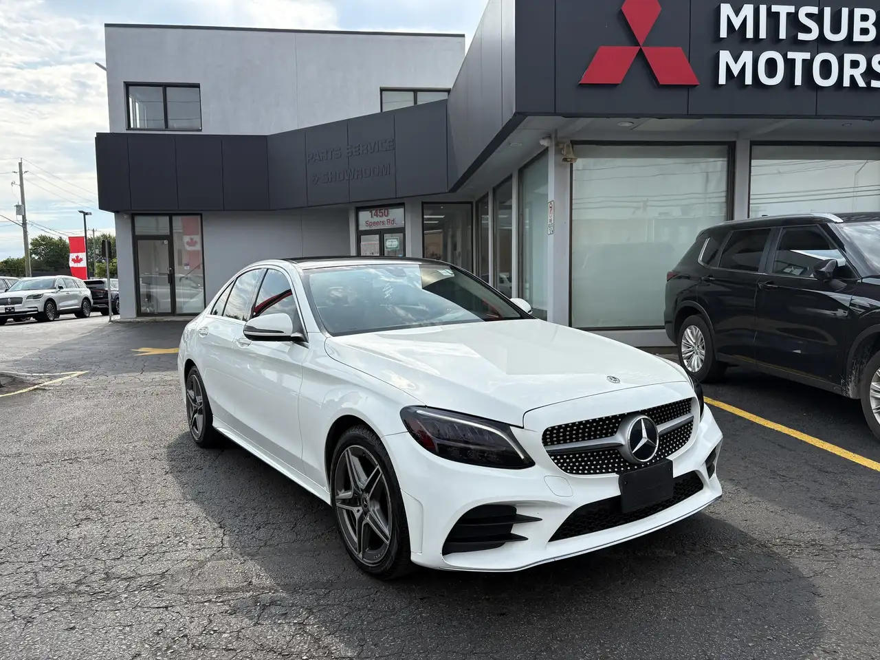 Mercedes-Benz C-Class снимка Mercedes-Benz C-Class