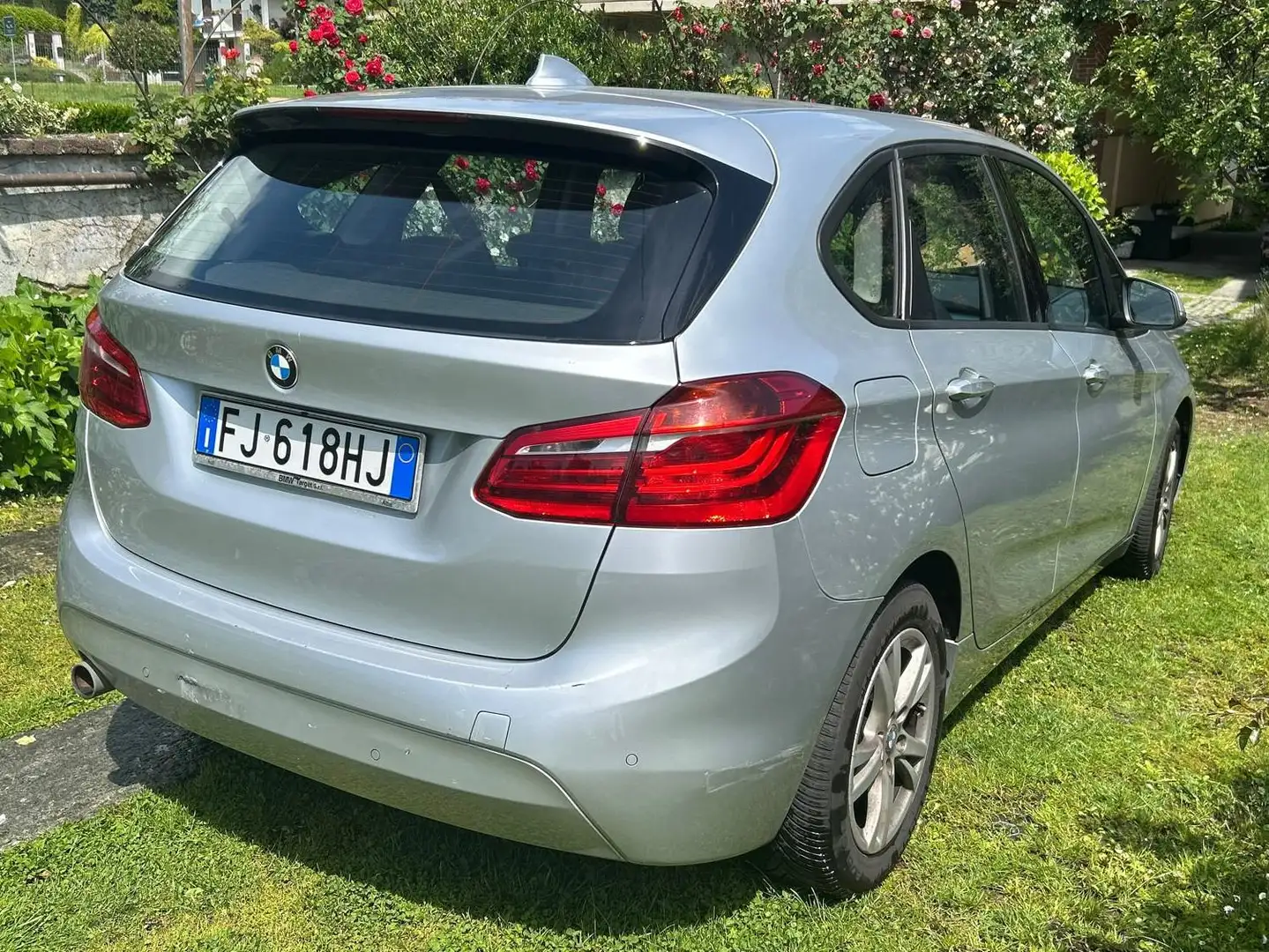 BMW 218 218d Active Tourer EURO 6 unico prop Gümüş rengi - 2