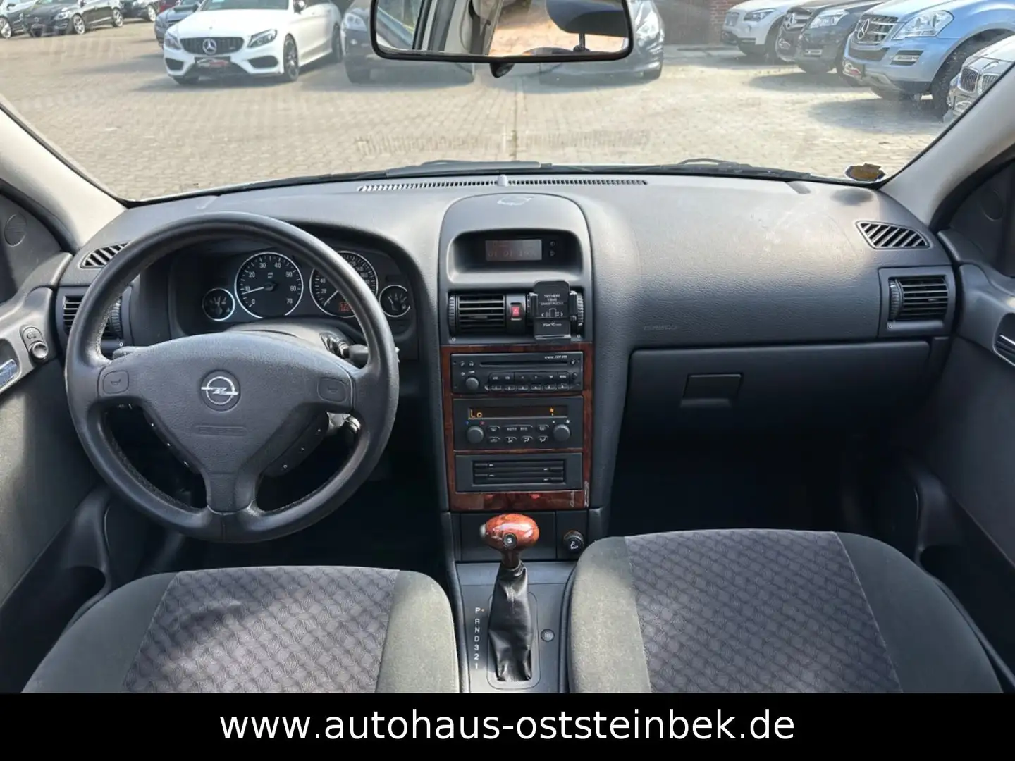 Opel Astra 1.6 Elegance Automatik Серебристый - 2