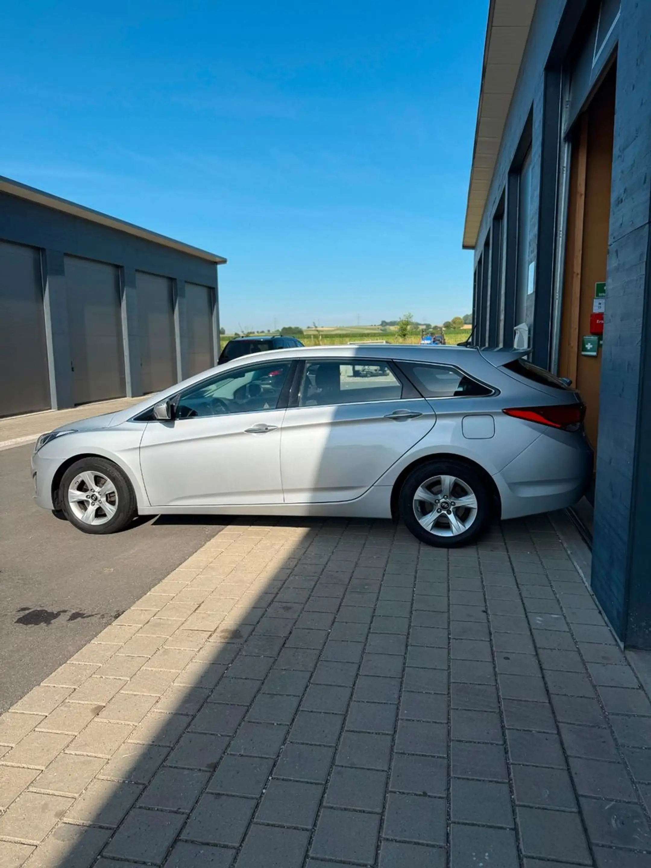 Hyundai i40 cw FIFA World Cup Edition — photo 12